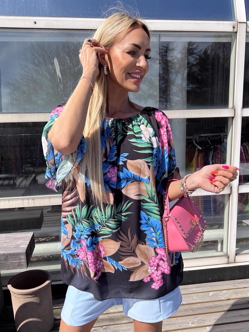 Jeila - Tunika i chiffong med blommigt tryck