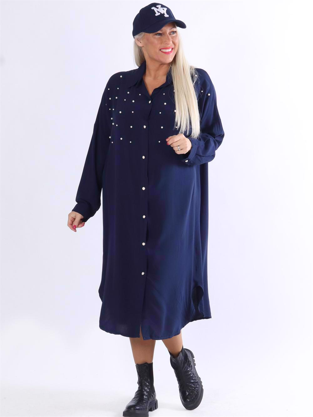 Jules - Lång skjortklänning med vita pärlor