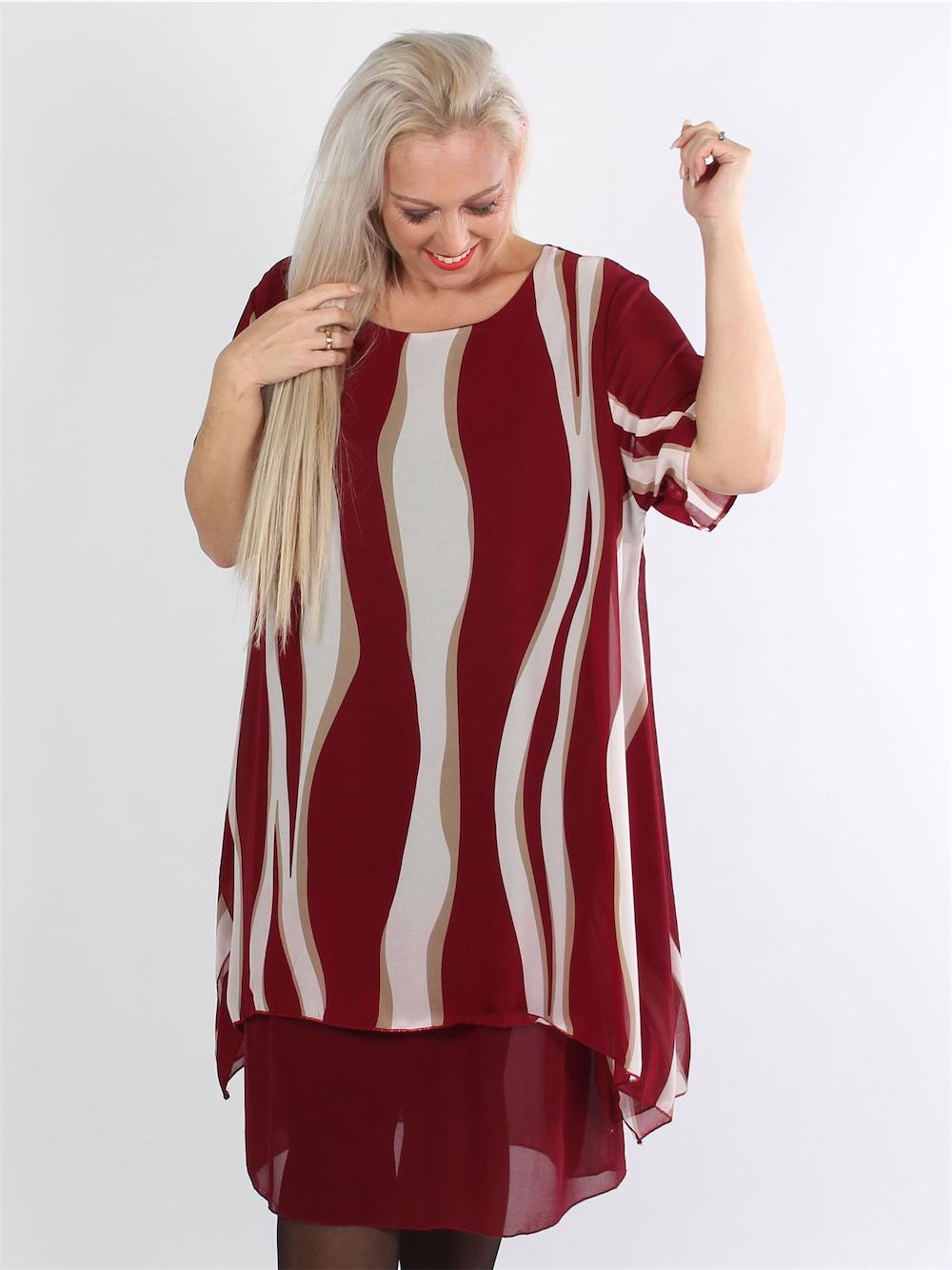 Kastelle - Svart och vit mönstrad klänning med chiffonglager