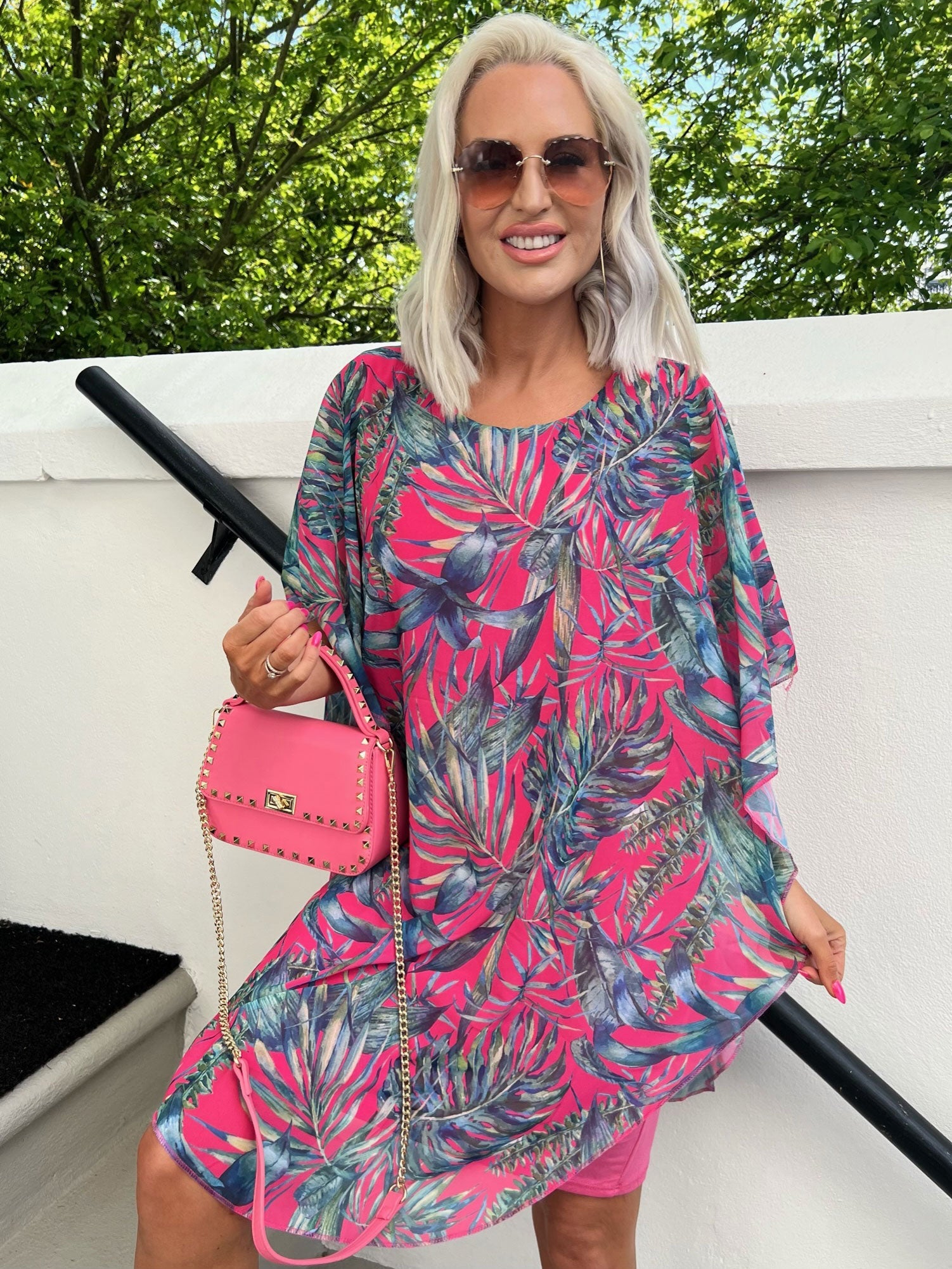 Kenya Leaf - Tunikaklänning med chiffonglager i bladtryck