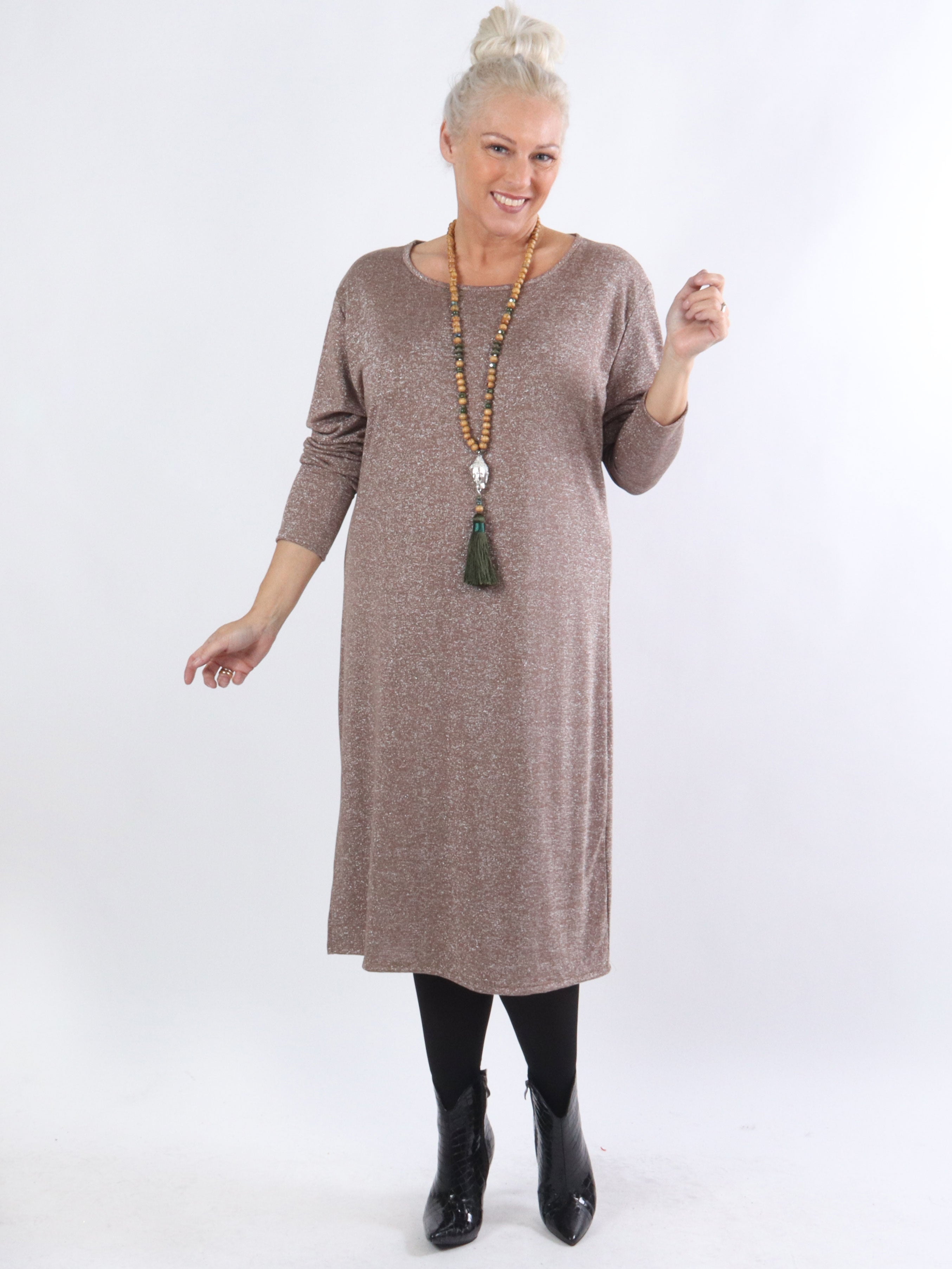 Kisser - Enkel klänning med långa ärmar