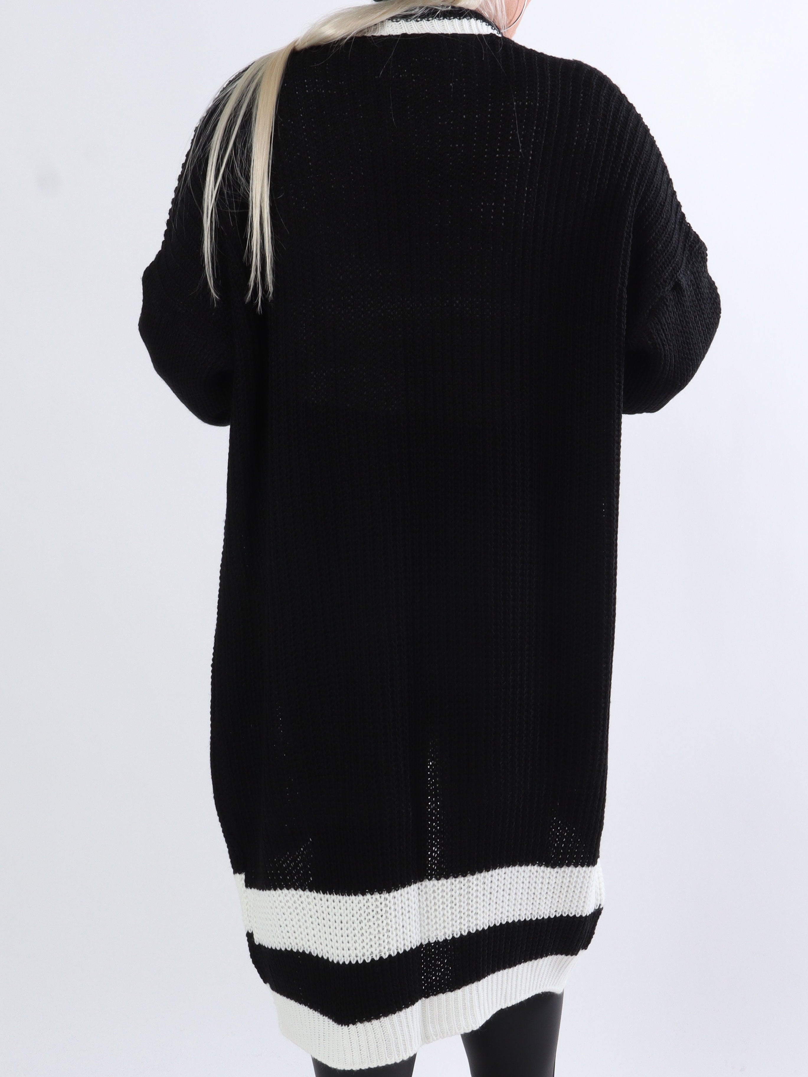 Kit - Lång plus size kofta i stickad med vit rand