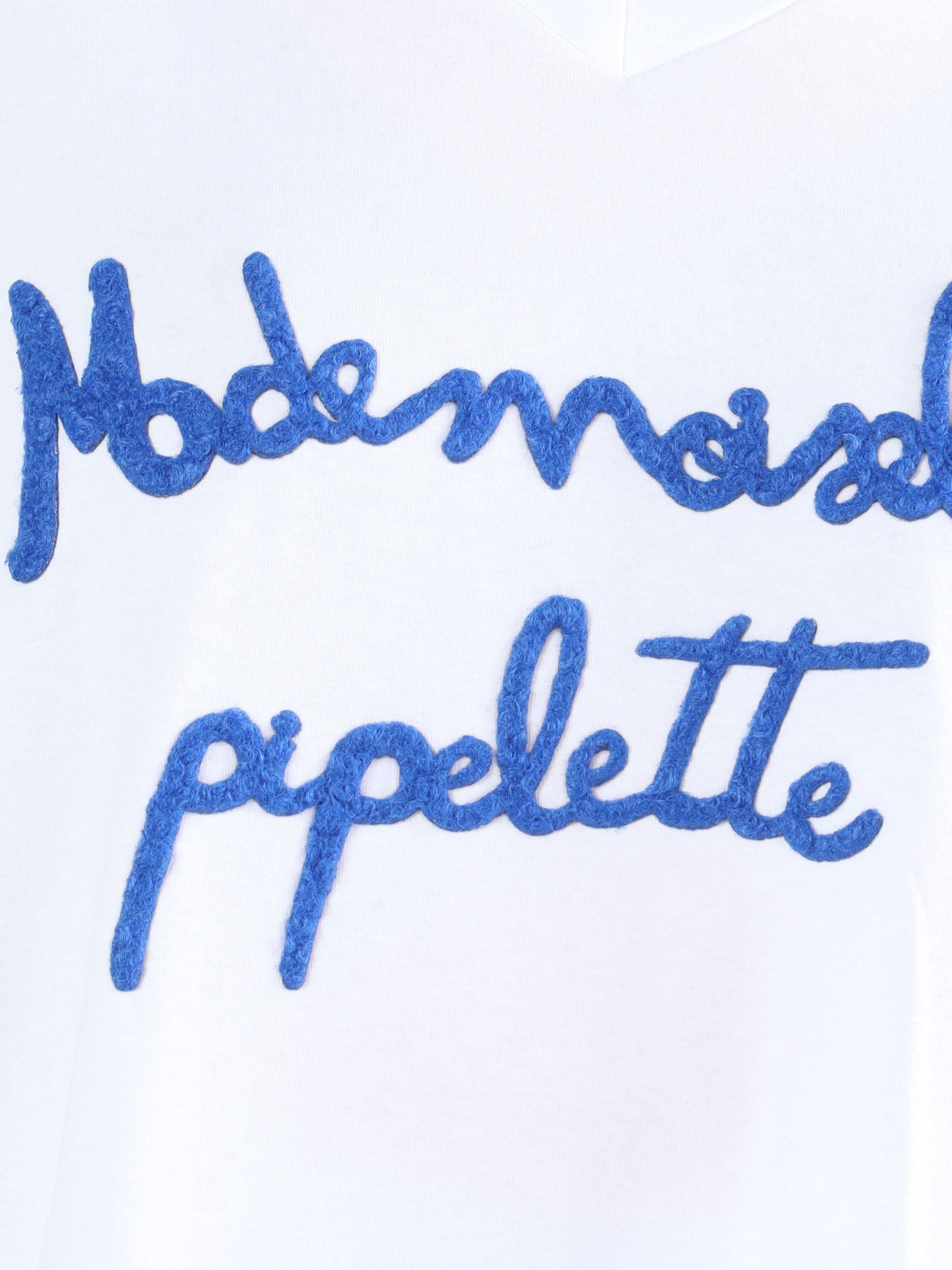 Lady - Vit plus size t-shirt med v-ringning och text på bröstet