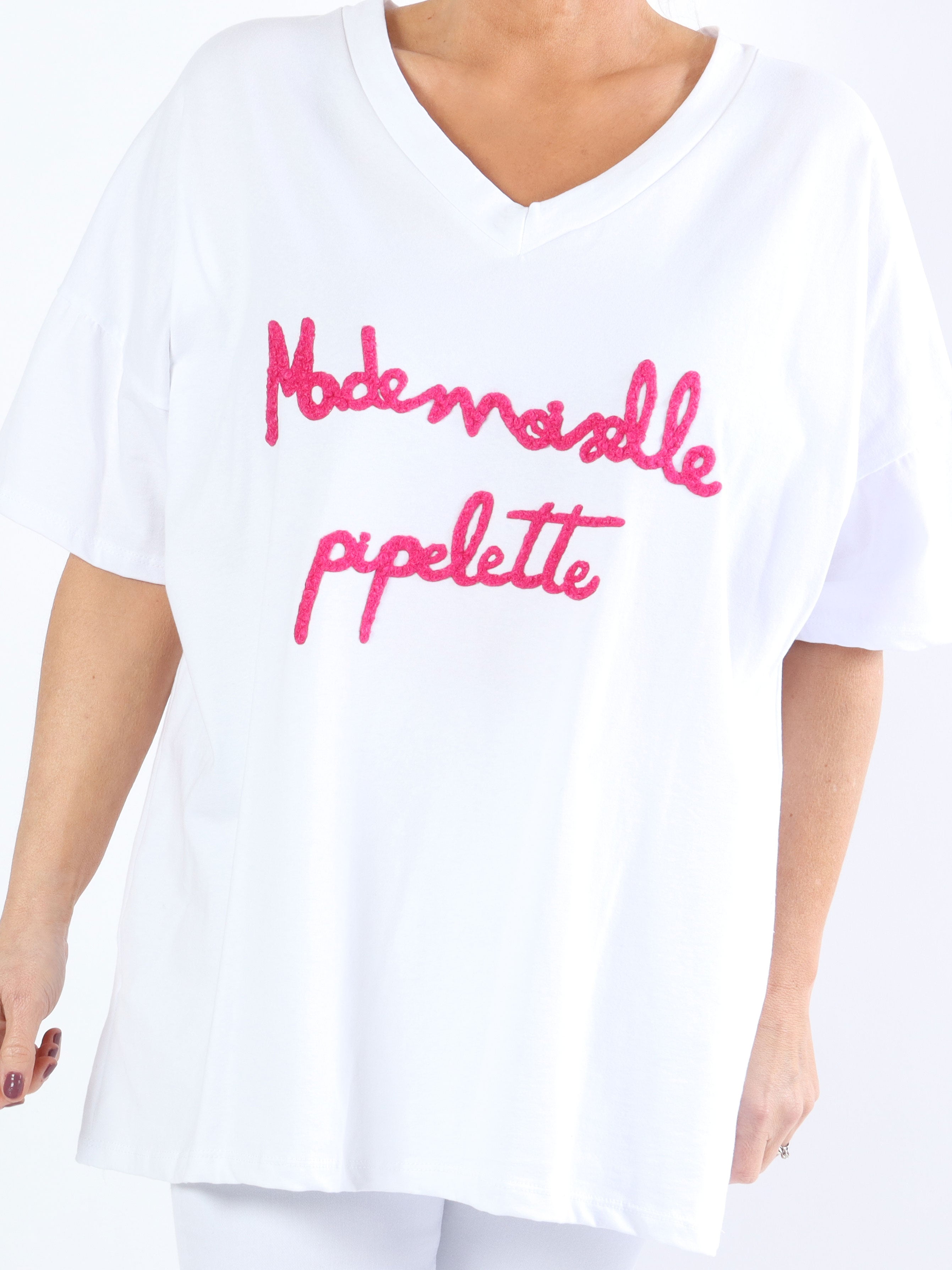 Lady - Vit plus size t-shirt med v-ringning och text på bröstet