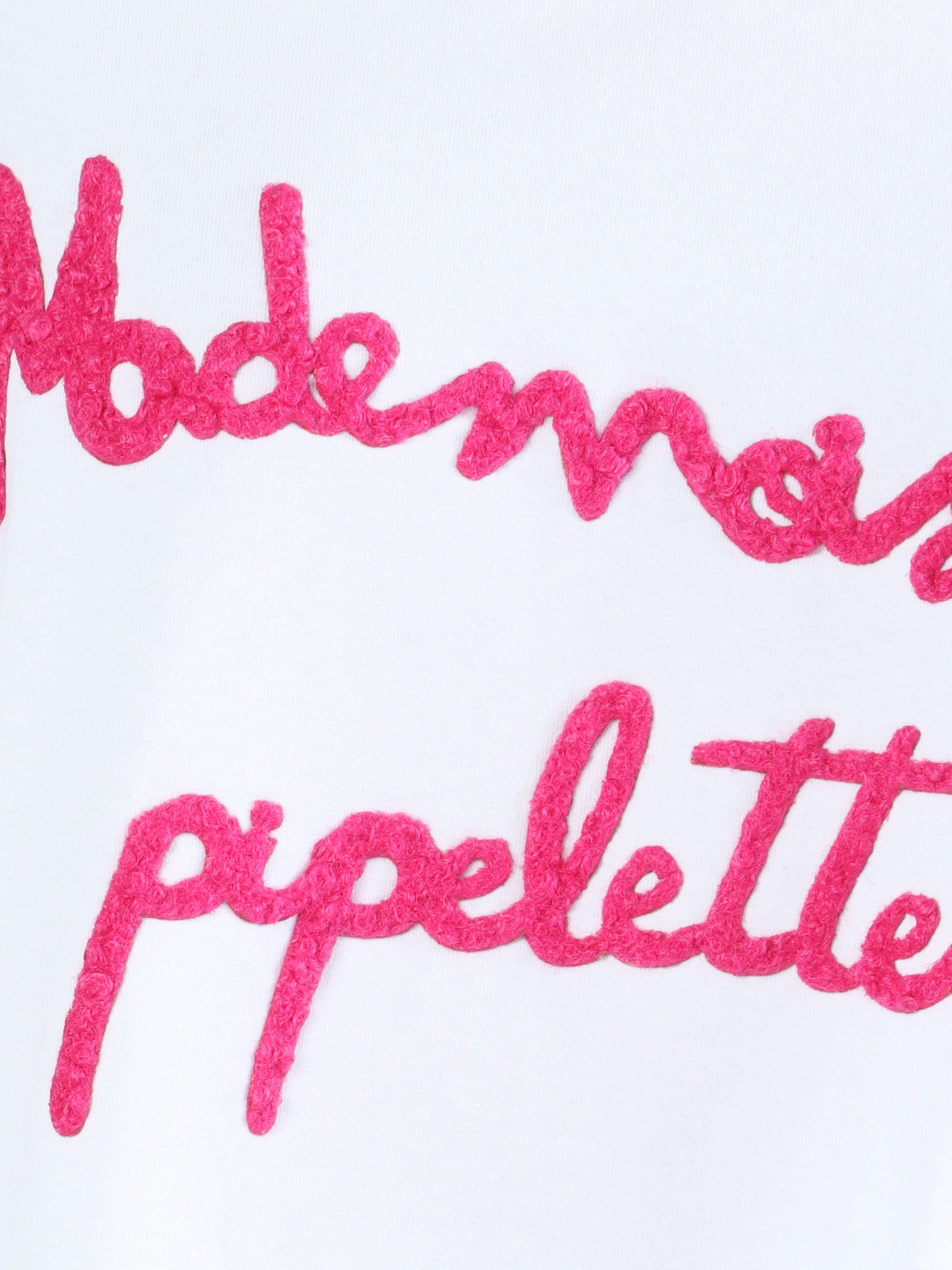 Lady - Vit plus size t-shirt med v-ringning och text på bröstet