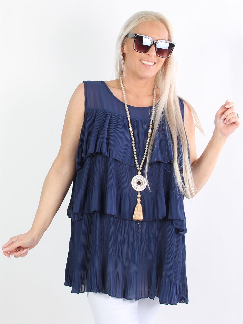 Lagos - Svart blus med plissering i lager på lager