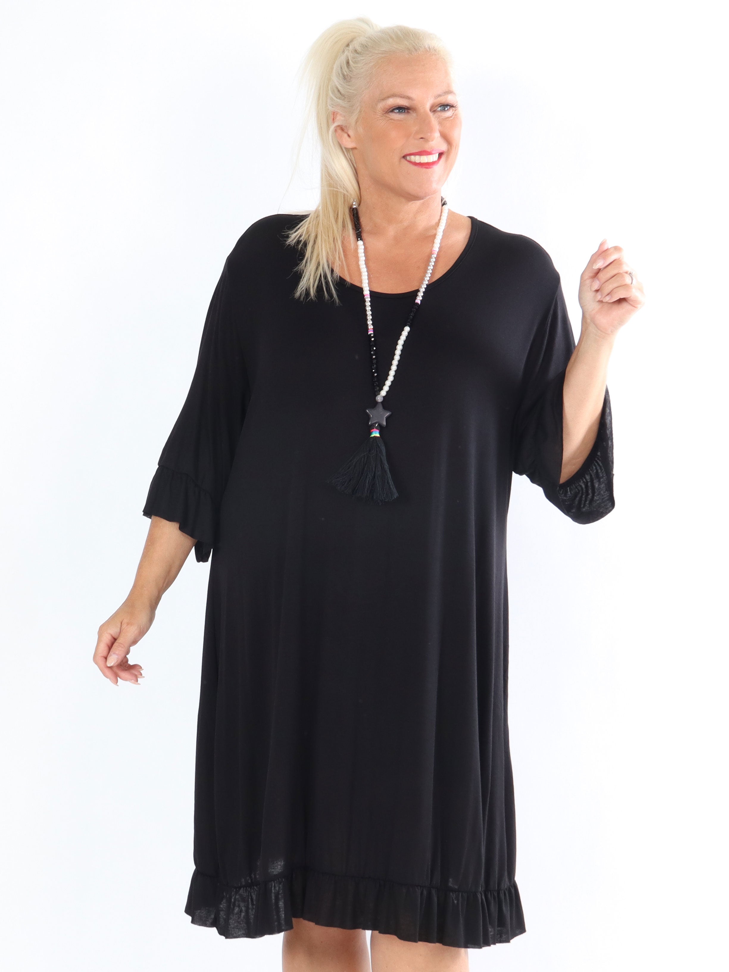 Leonara - Enkel plus size klänning i viskos med volangkanter - Pink