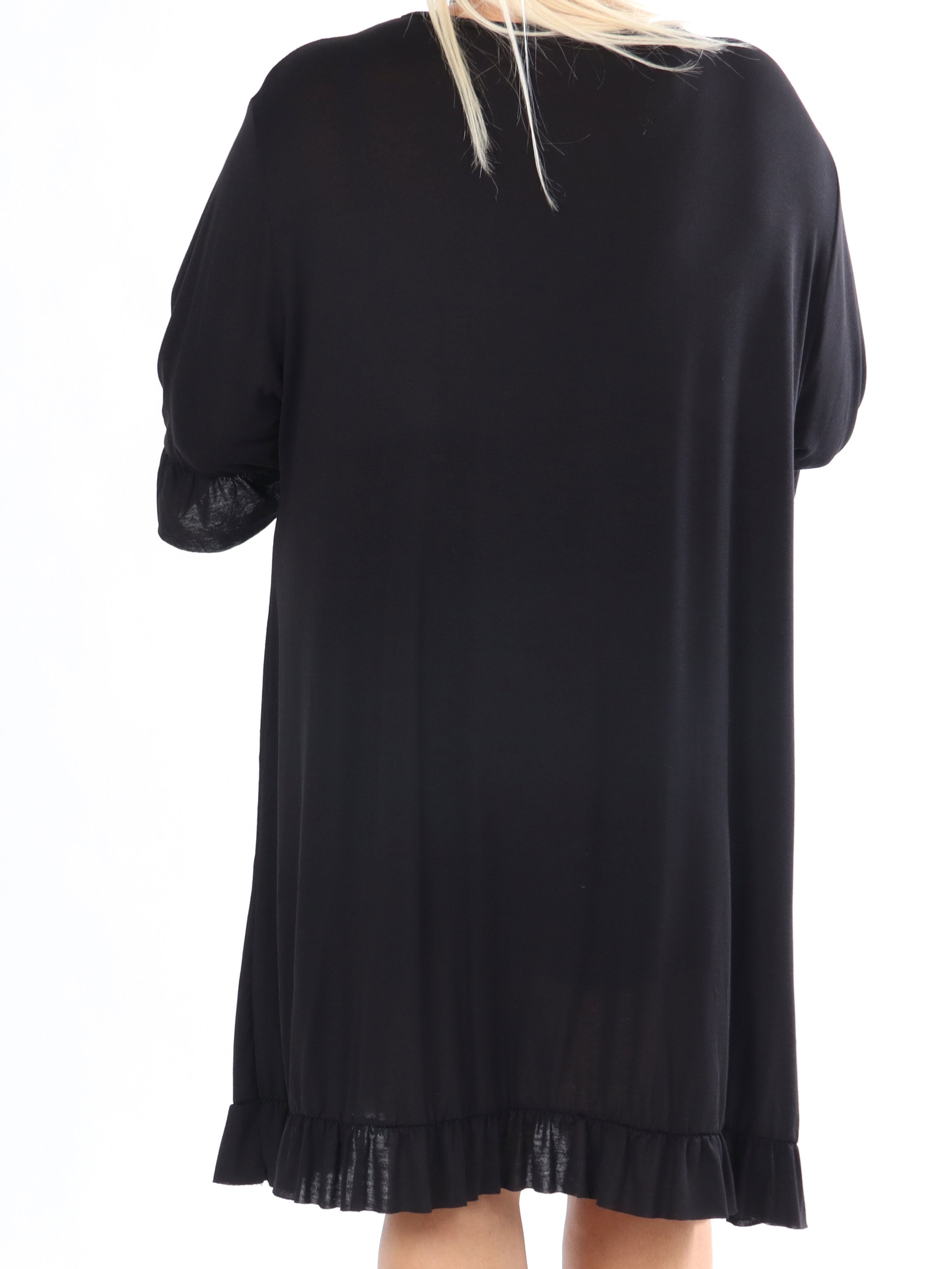 Leonara - Enkel plus size klänning i viskos med volangkanter