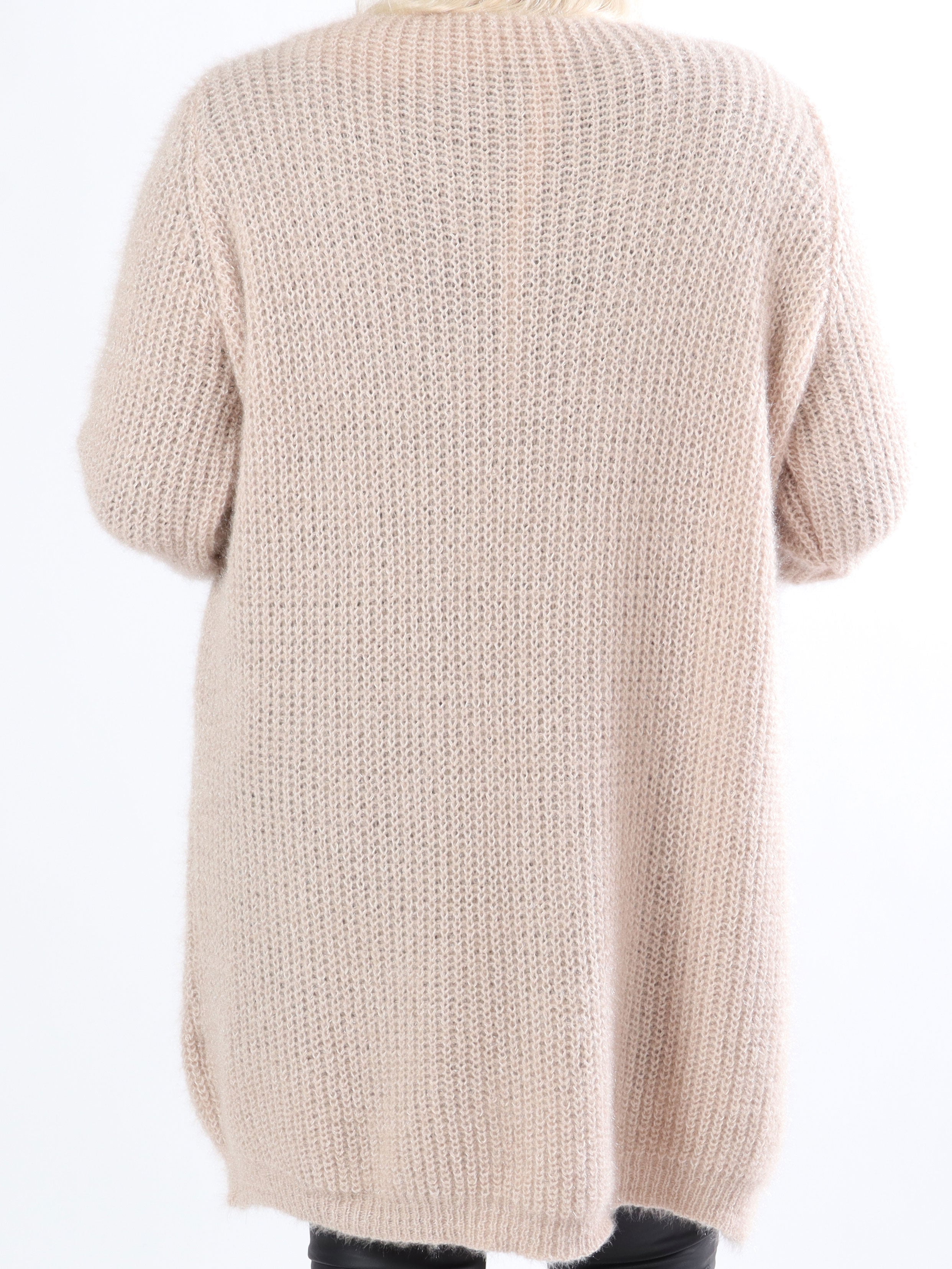 Levy - Svart plus size fluffig kofta med fickor