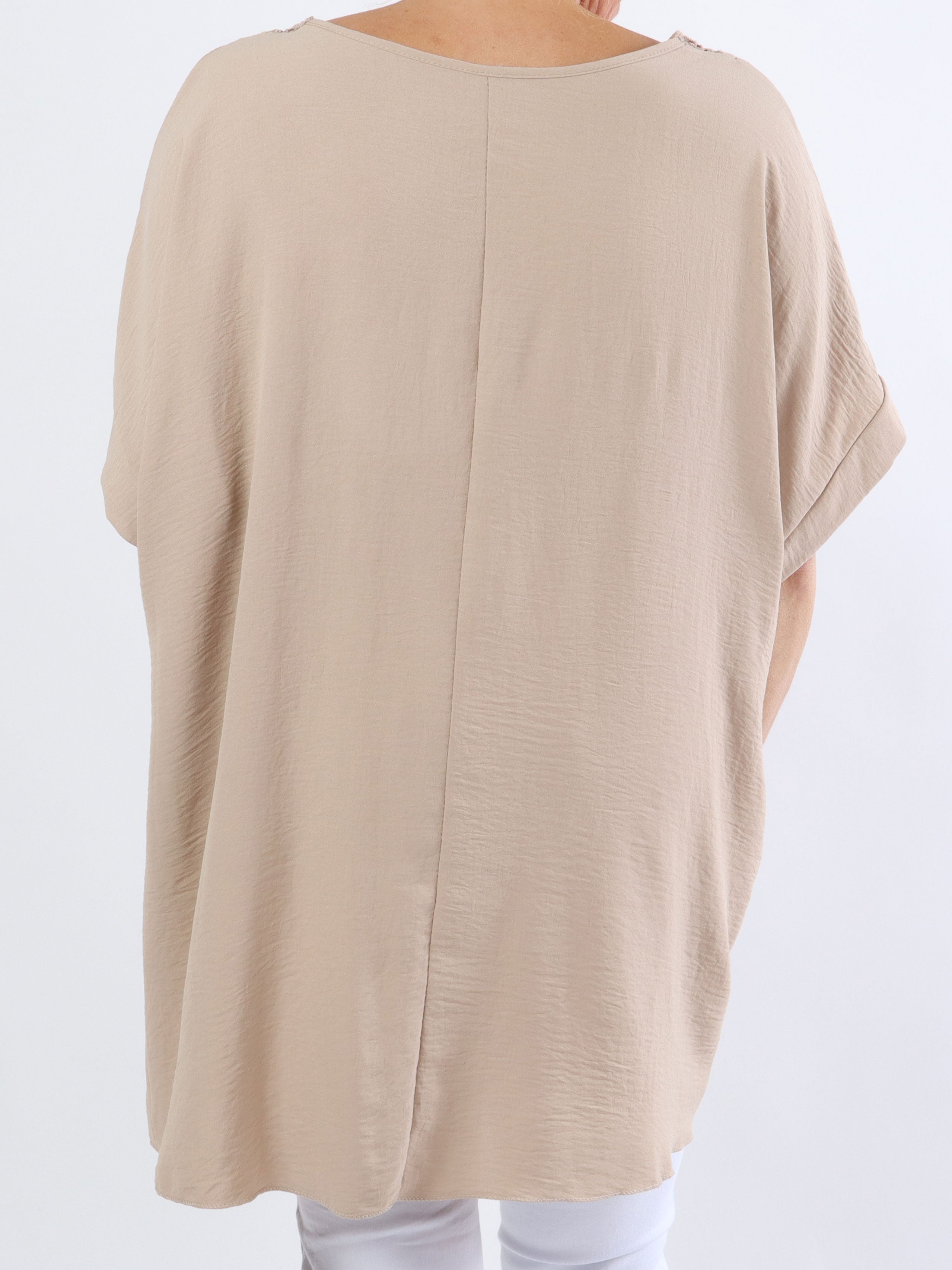 Lilly - Vacker plus size tunika med unik halsringning - Green