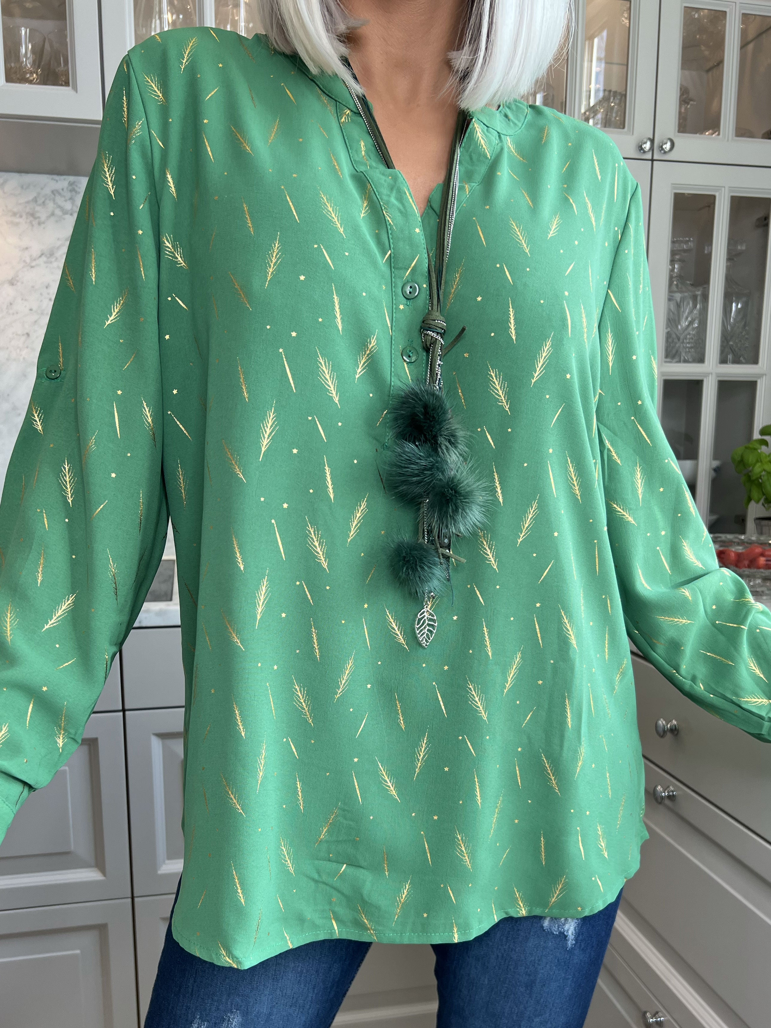 Lina - Fin skjorta med gulddetaljer