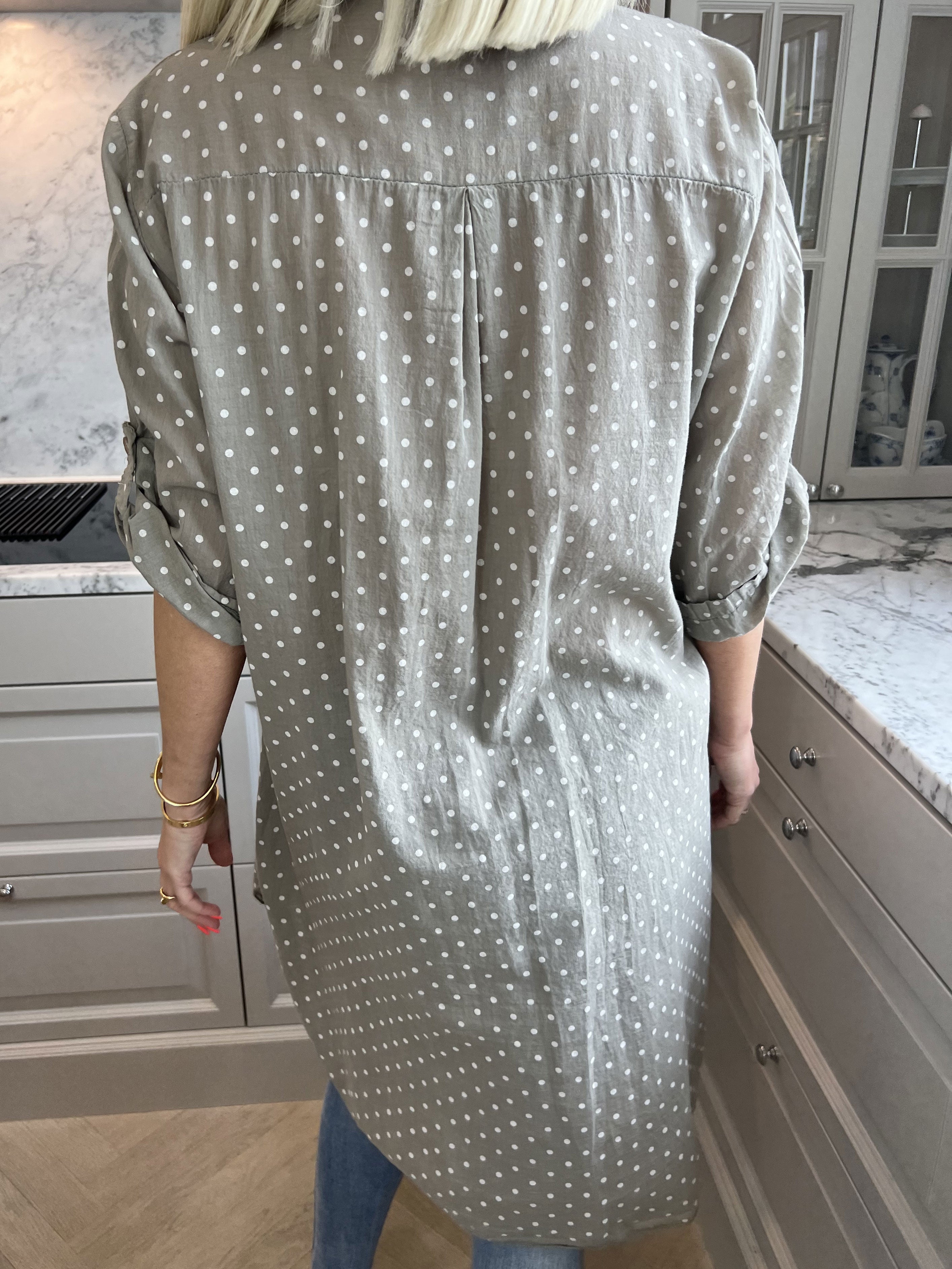 Linda - Skjorta i bomull med små prickar