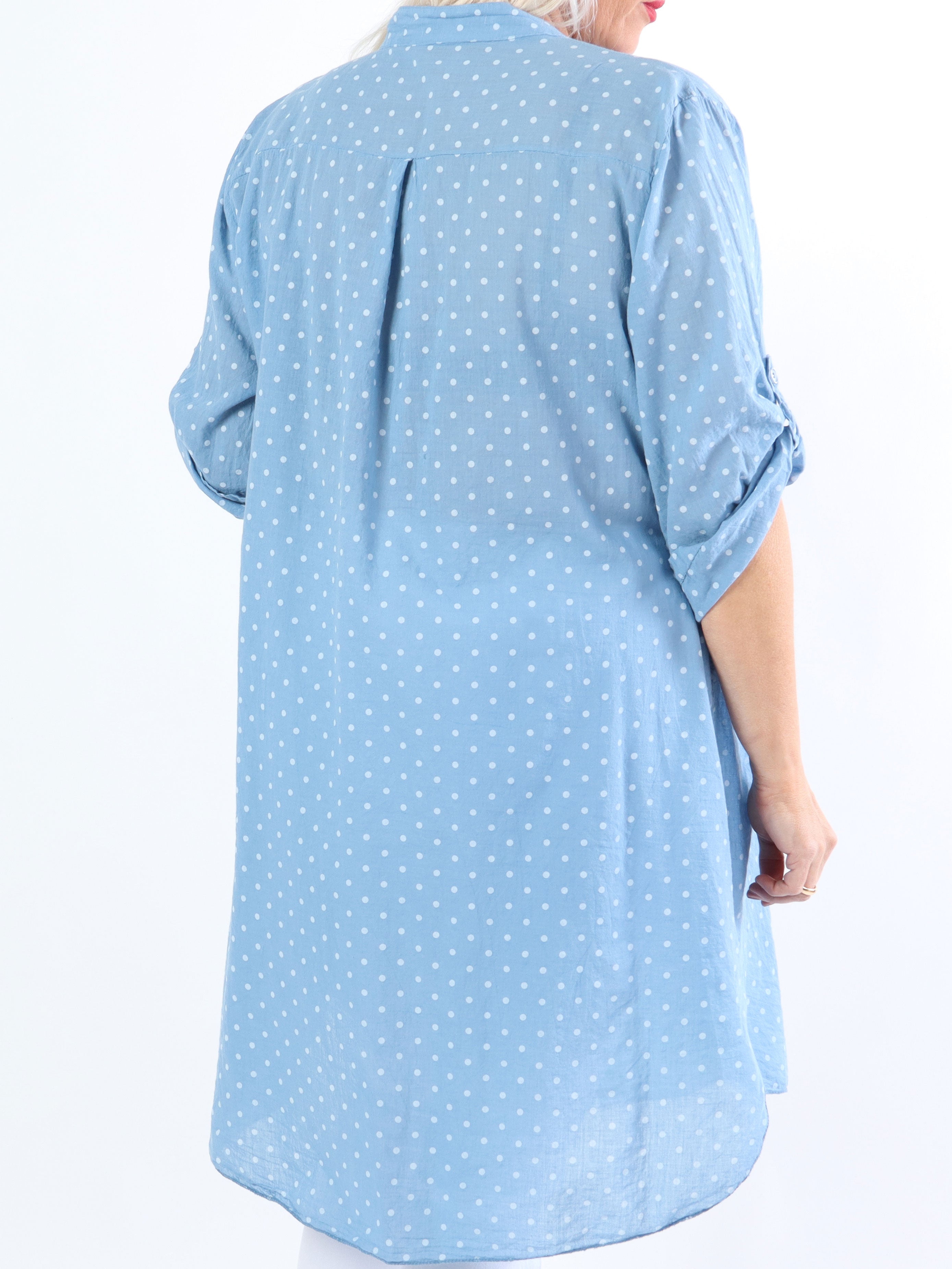 Linda - Plus size skjorta i bomull med små prickar