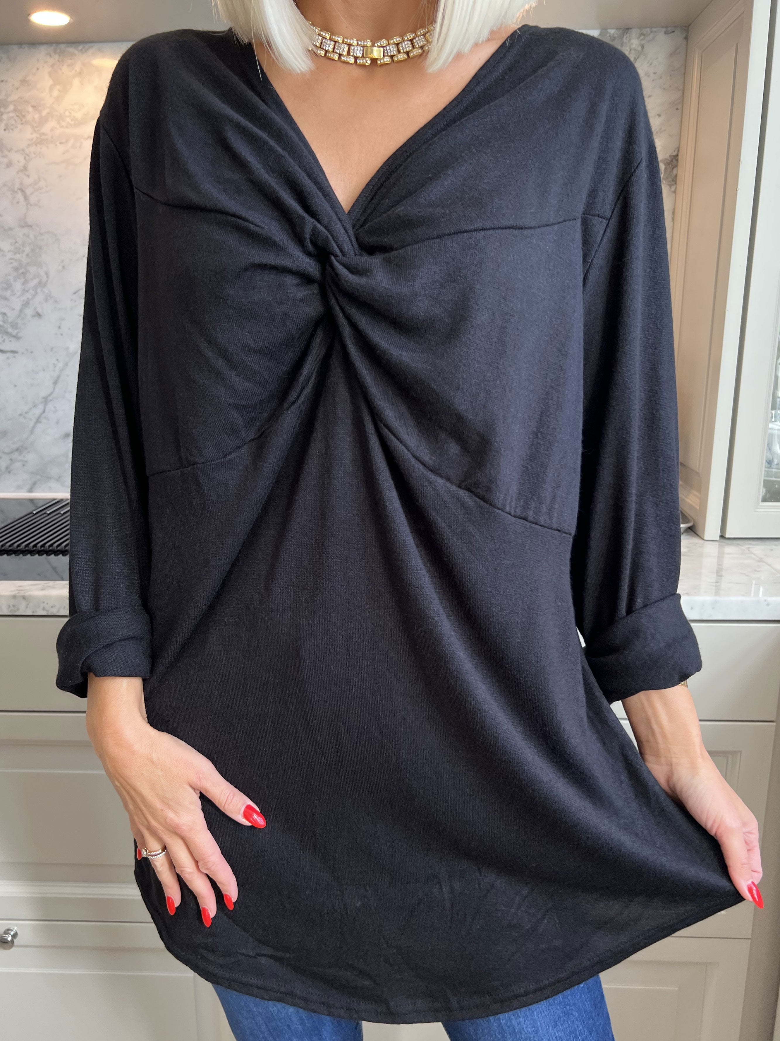 Linn - Mjuk blus med knut på bröstet - Petroleum