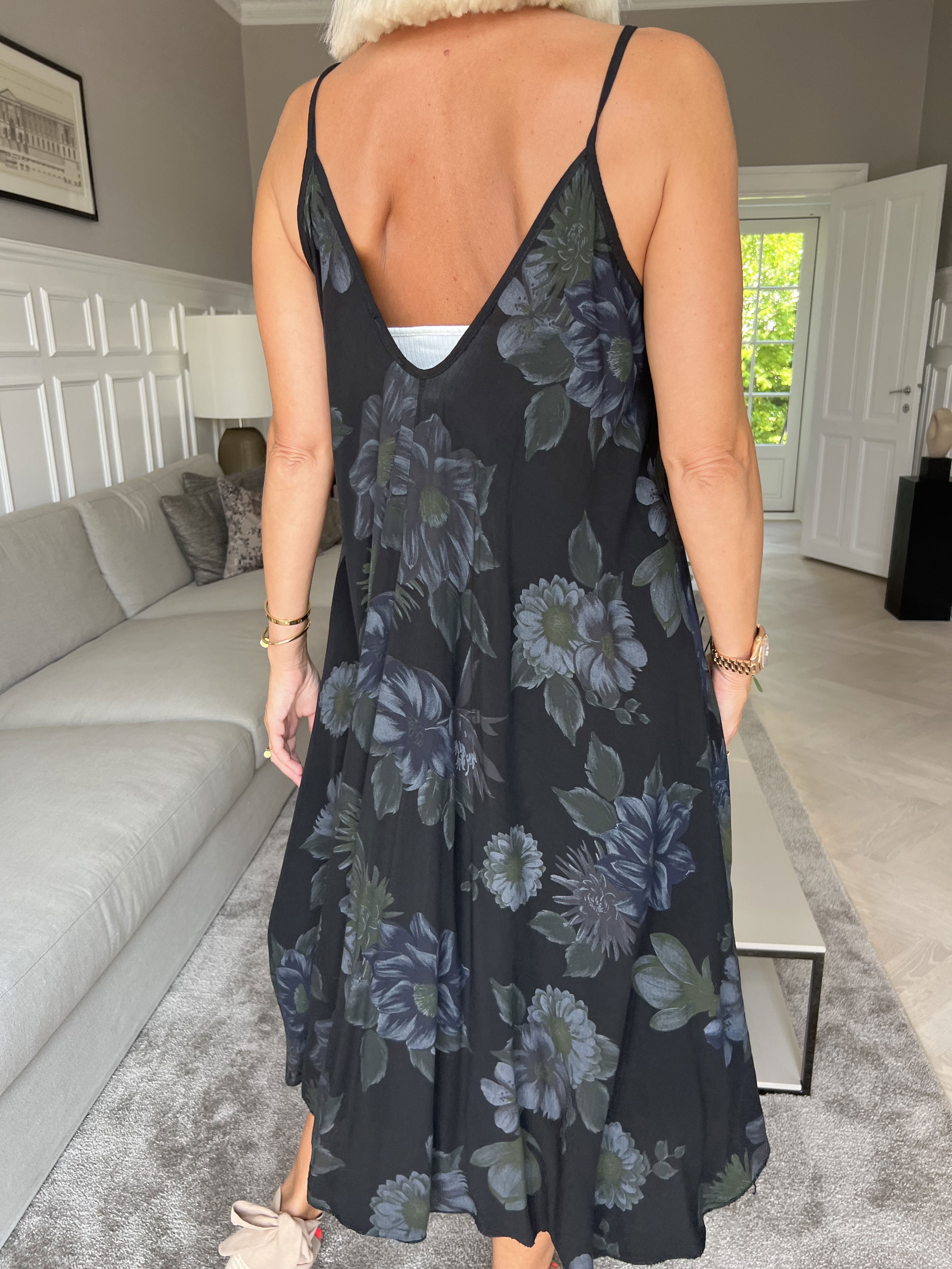 Maddie Flower - Söt klänning med band och blommönster