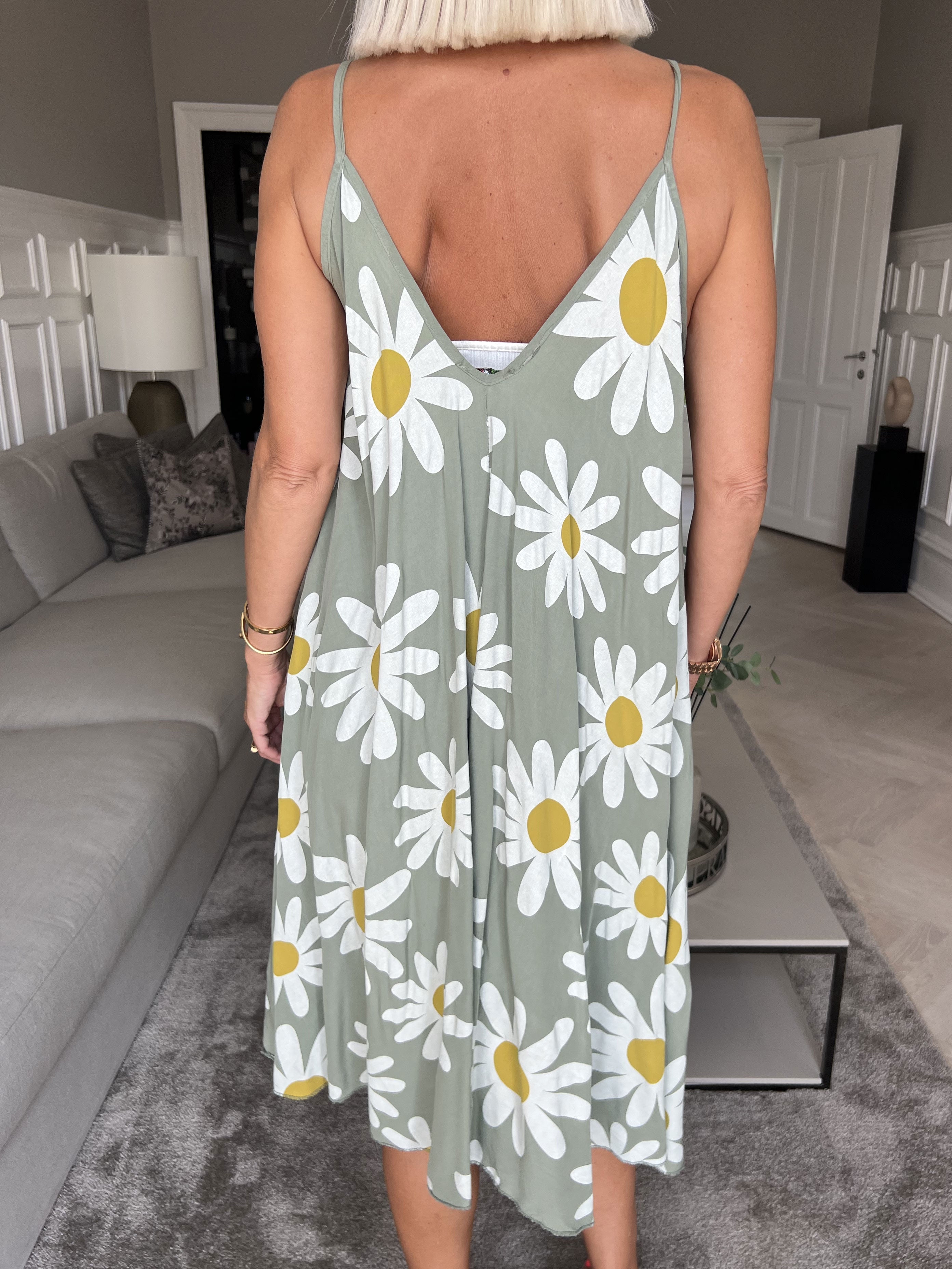 Maddie Sunflower - Söt klänning med band och blommönster - Rose