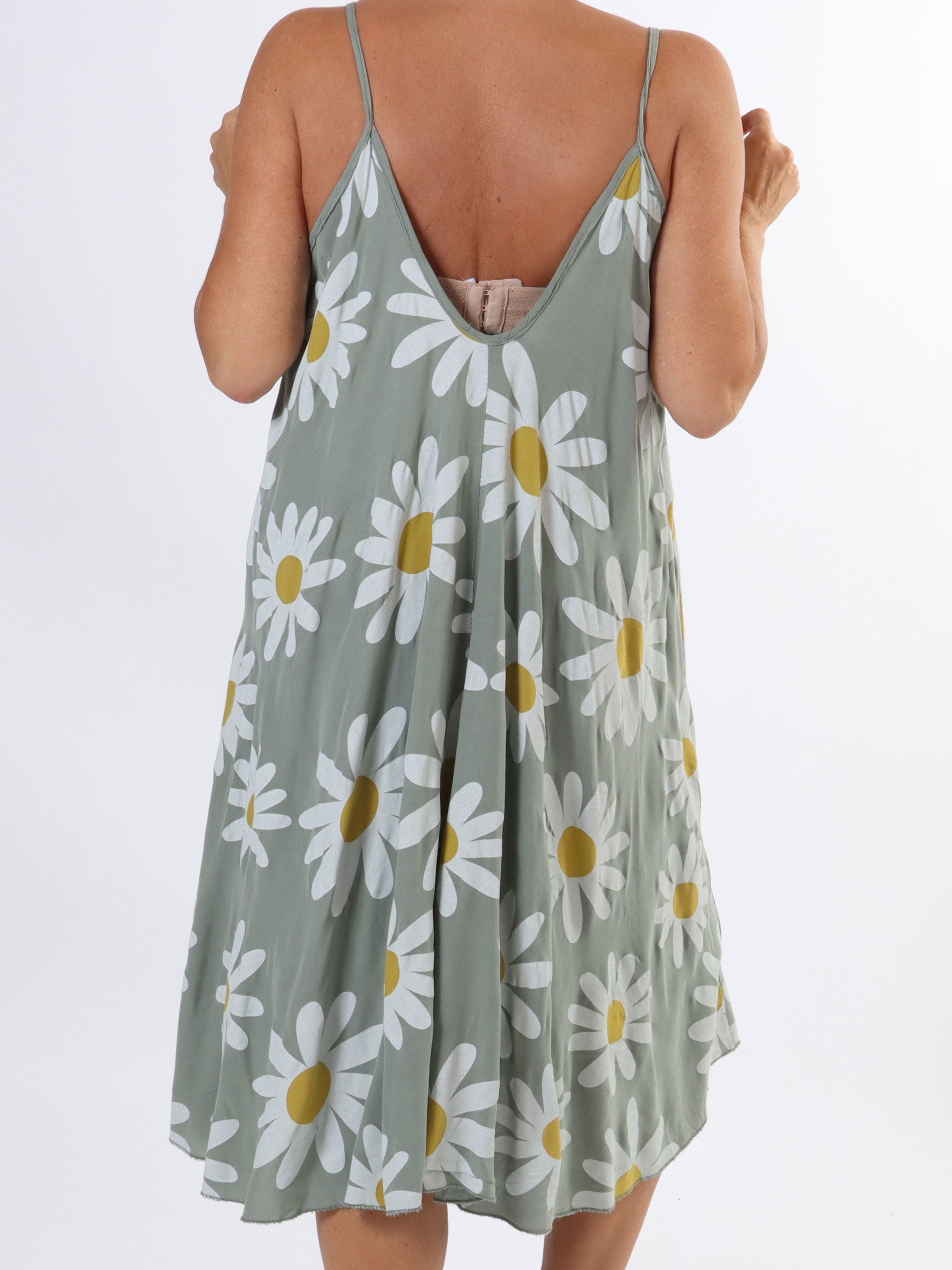 Maddie Sunflower - Söt klänning i plus size med blomstermotiv - Rose