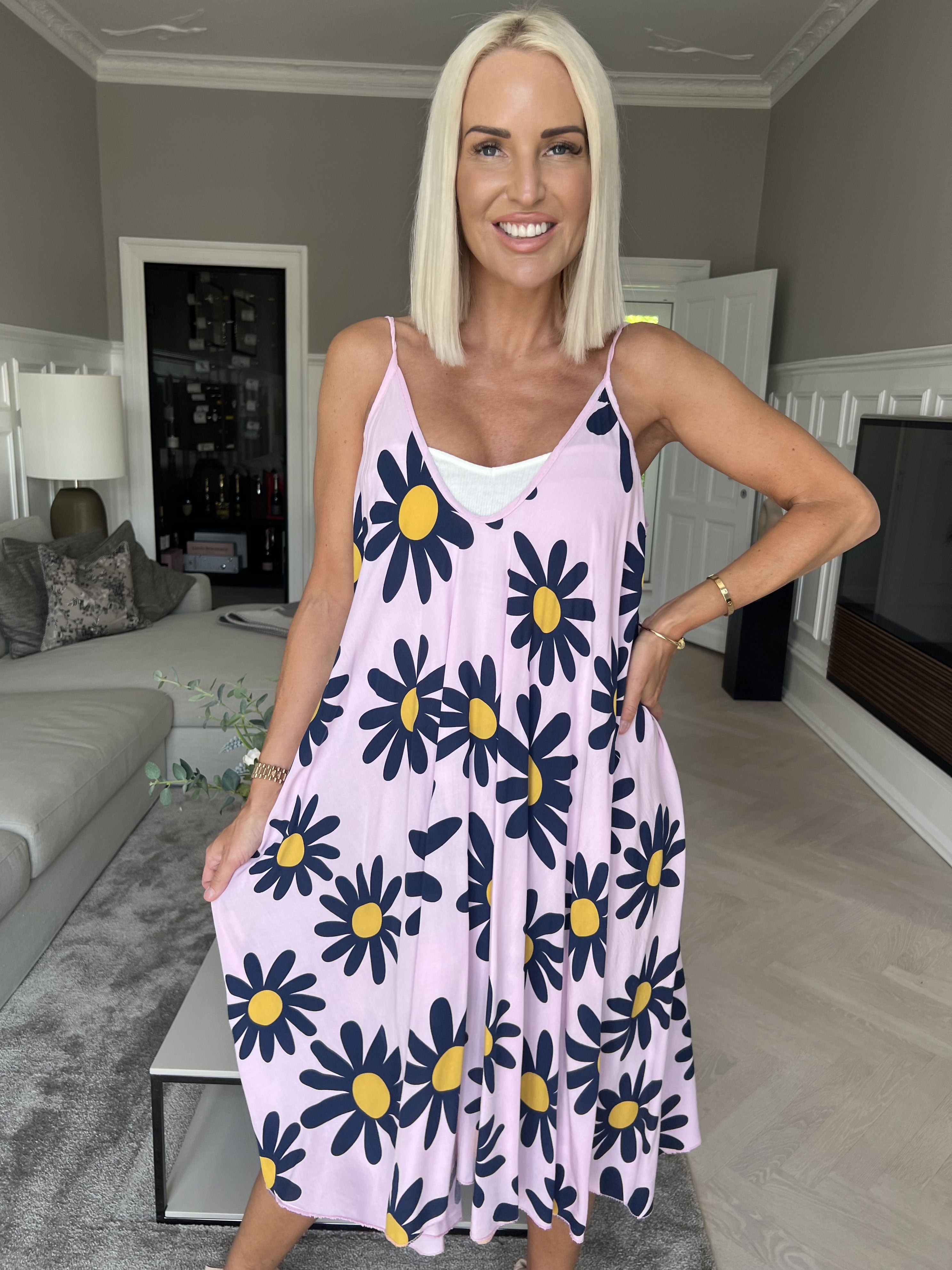 Maddie Sunflower - Söt klänning med band och blommönster