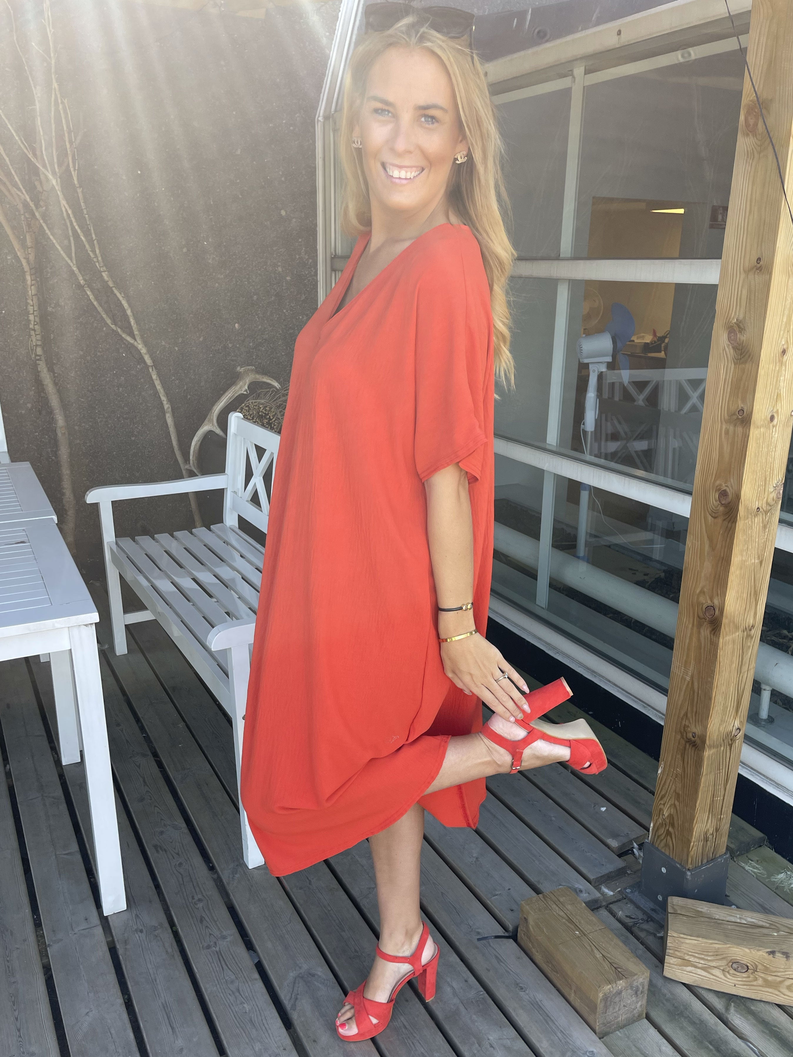 Magga - Lång enkel t-shirt klänning