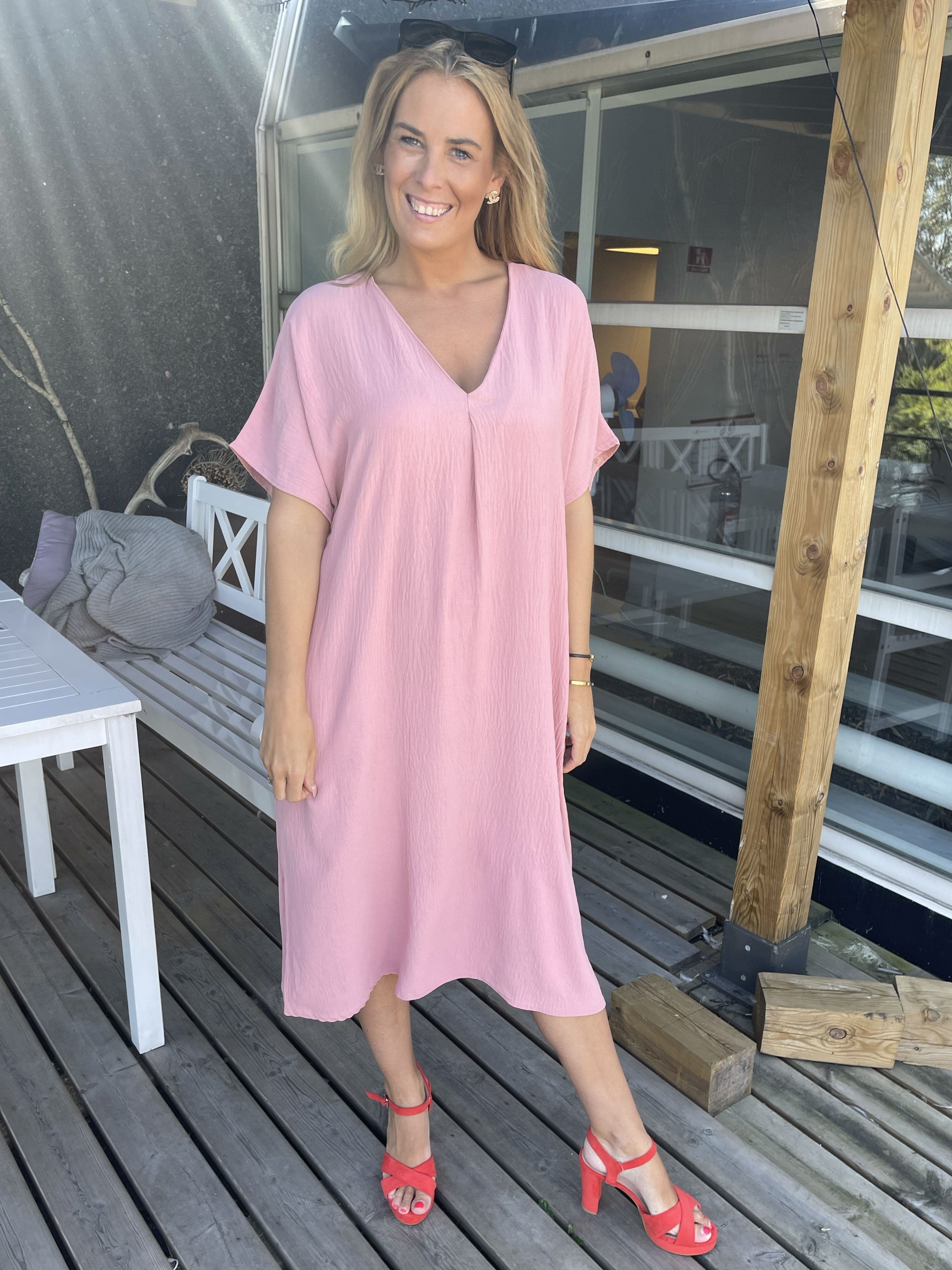 Magga - Lång enkel t-shirt klänning