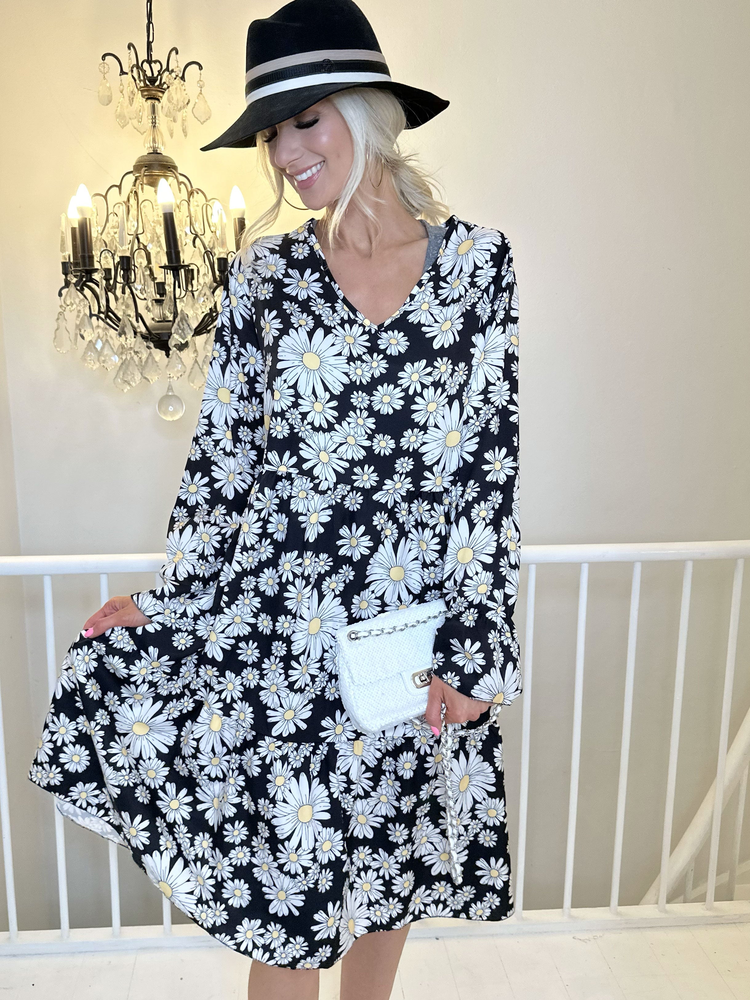 Marguerit - Söt klänning med fint margueritmönster