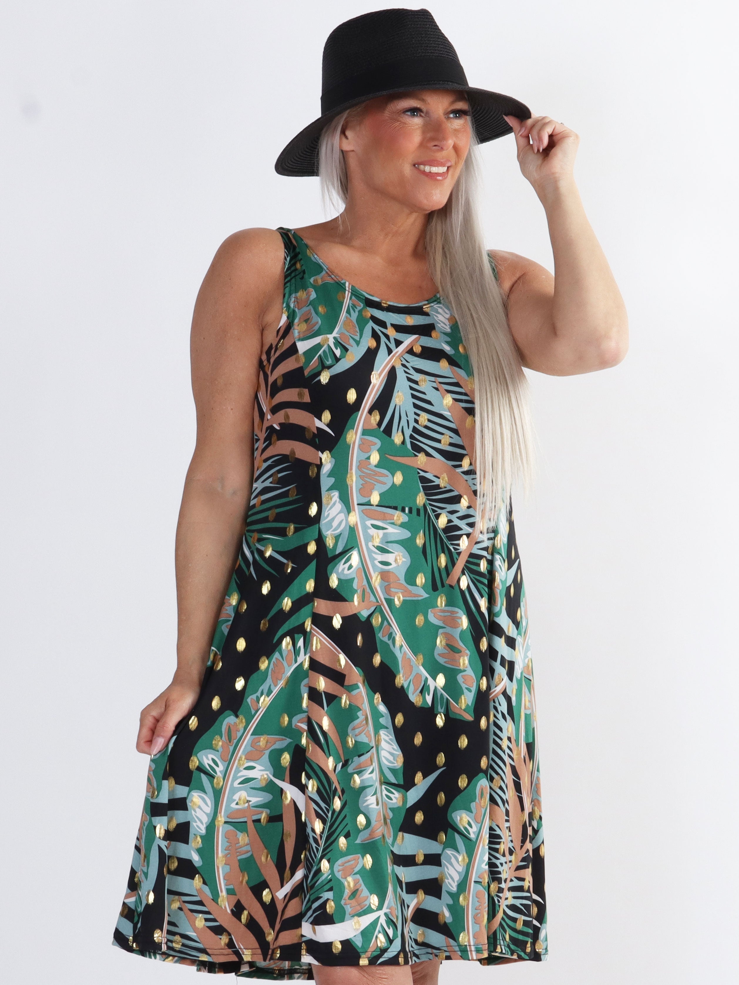 Maj - Söt stretchig plus size sommarklänning med guldfläckar - White