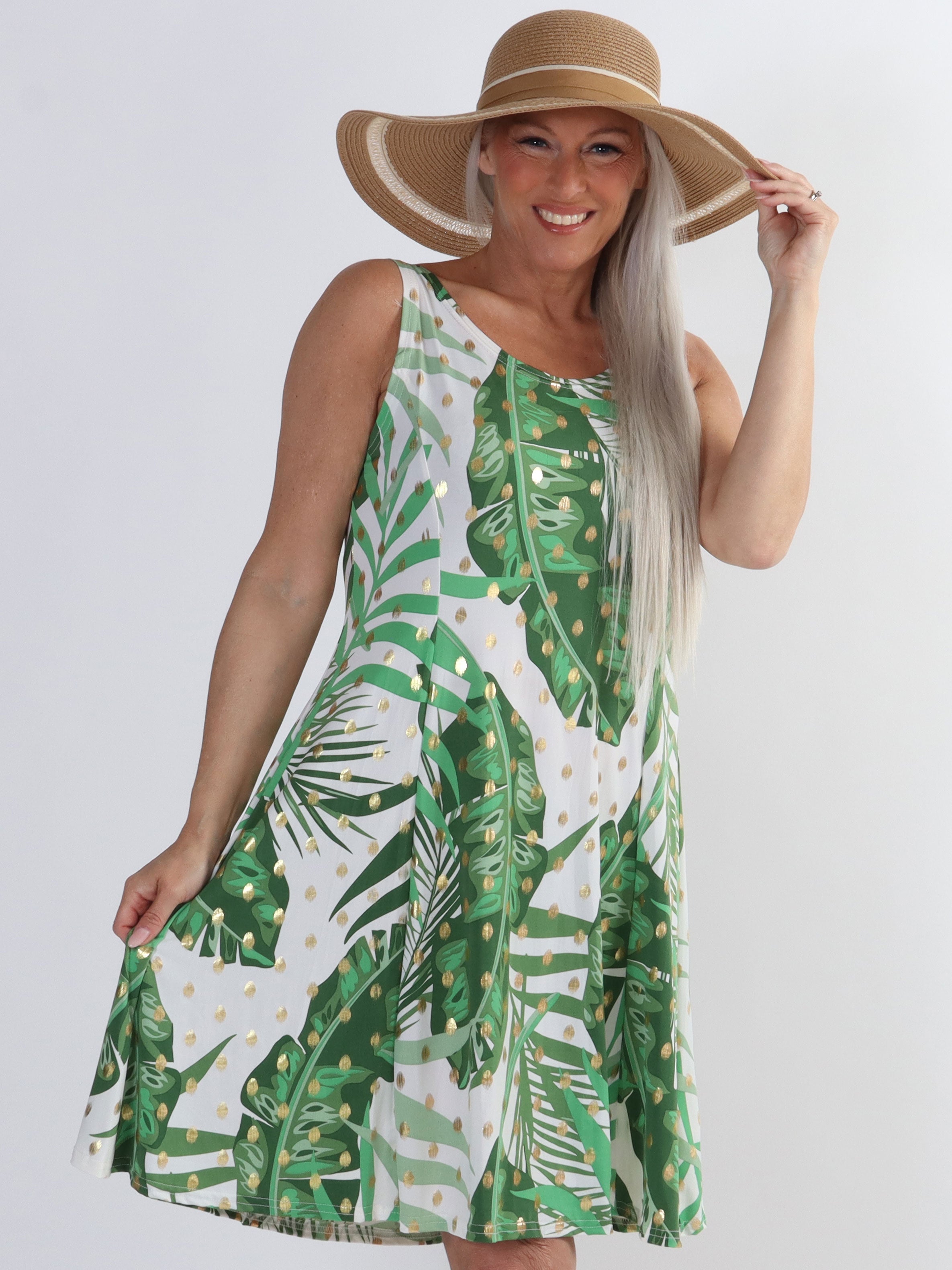 Maj - Söt stretchig plus size sommarklänning med guldfläckar