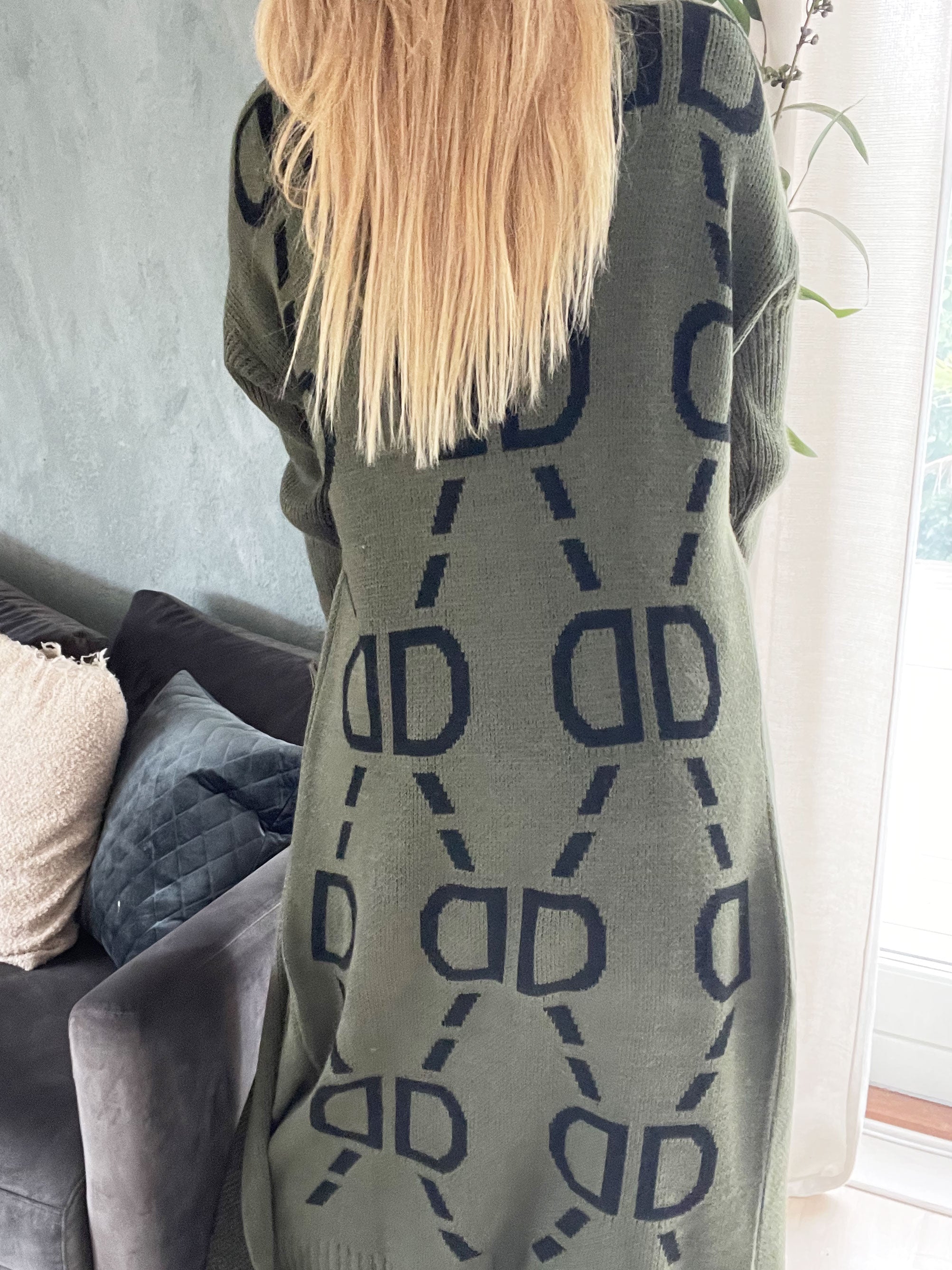 Mandy - Söt stickad kofta med text