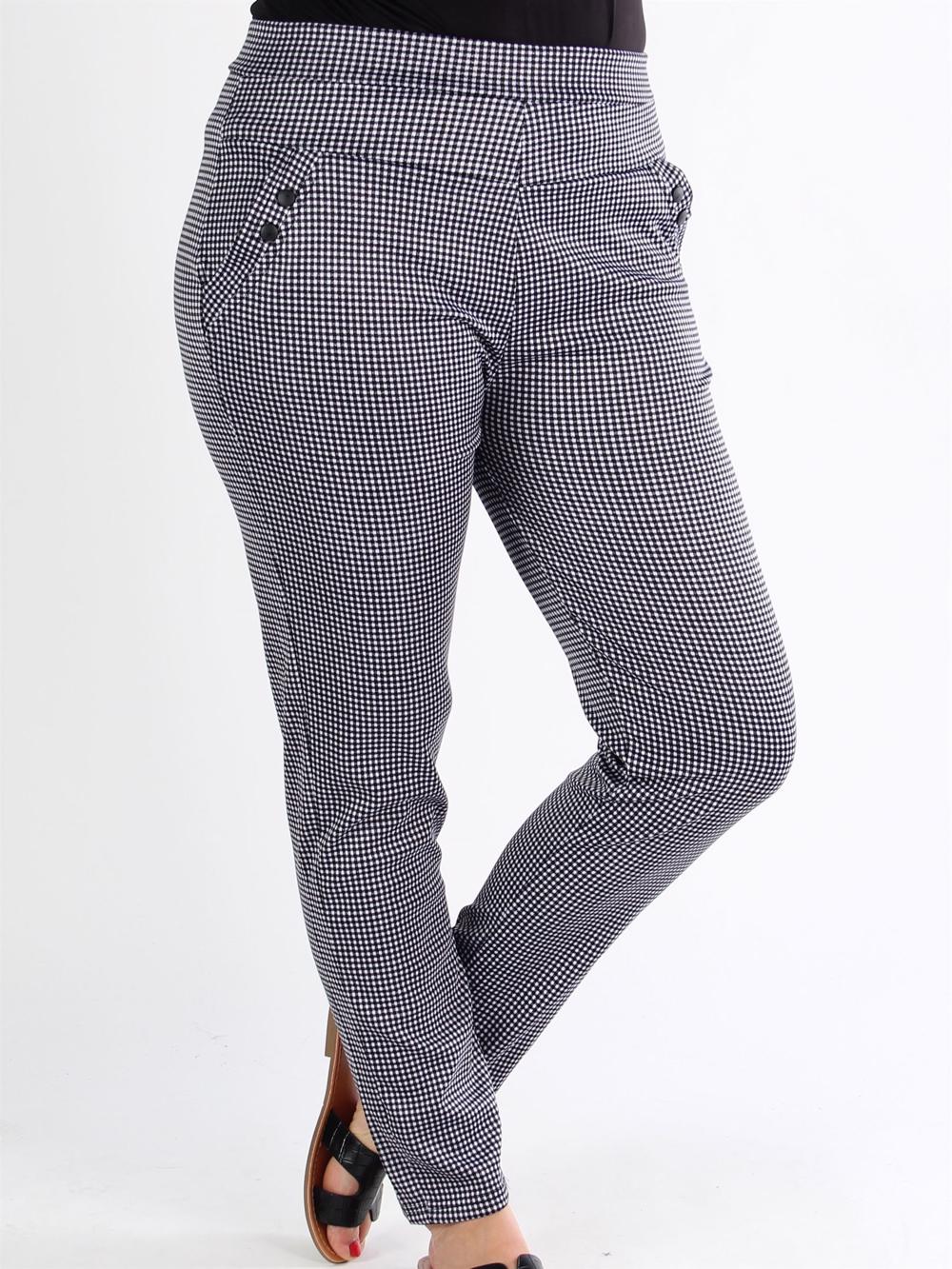 Manhattan - Svartvita byxor i rutigt mönster