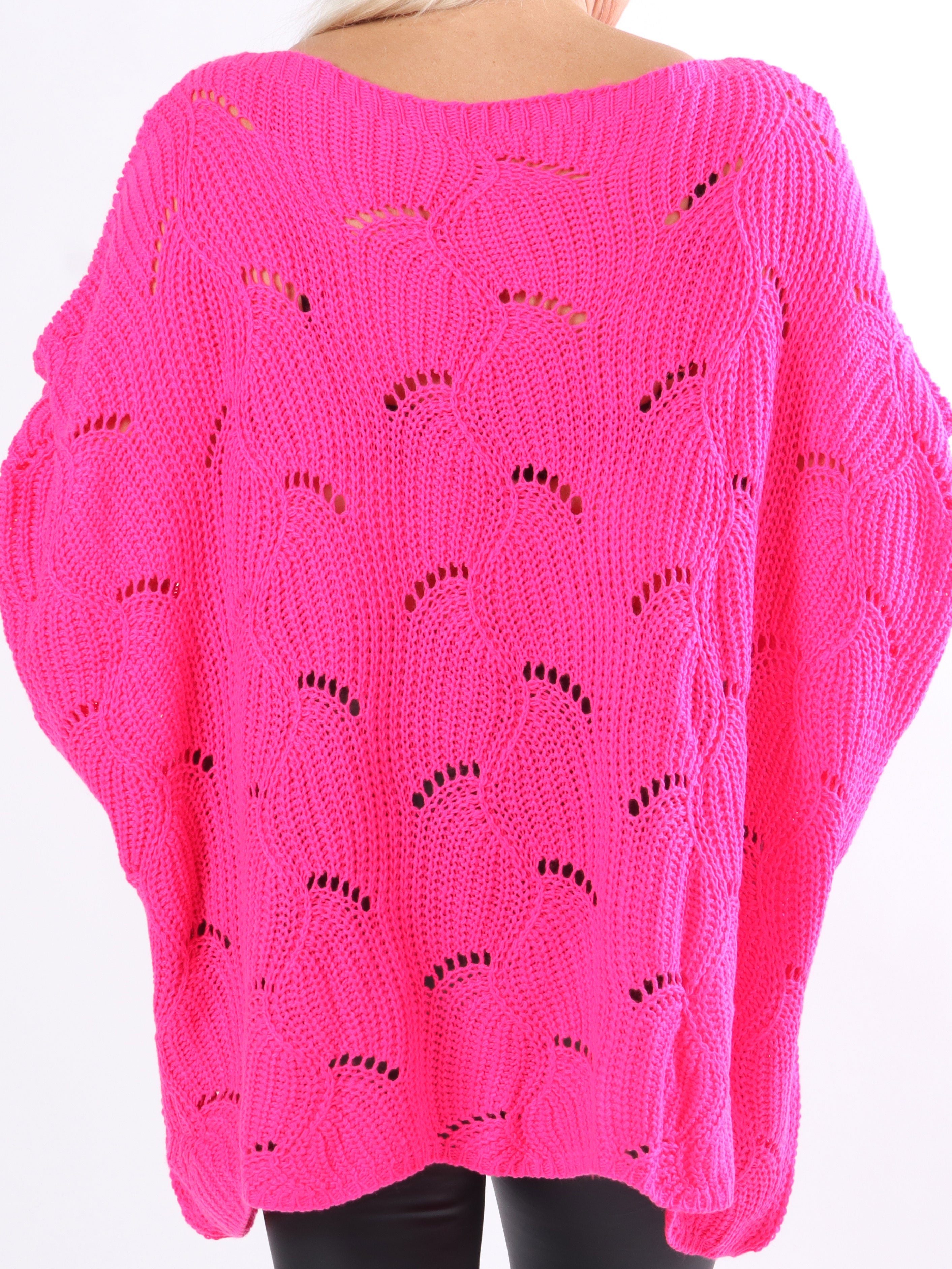 Manja - Plus size stickad med hålmönster