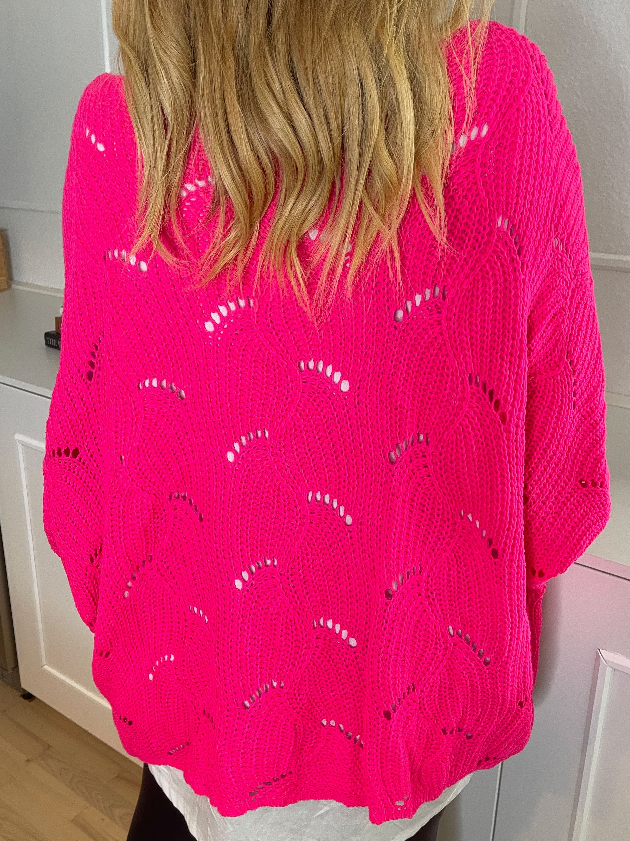 Manja - Stickad blus med hålmönster