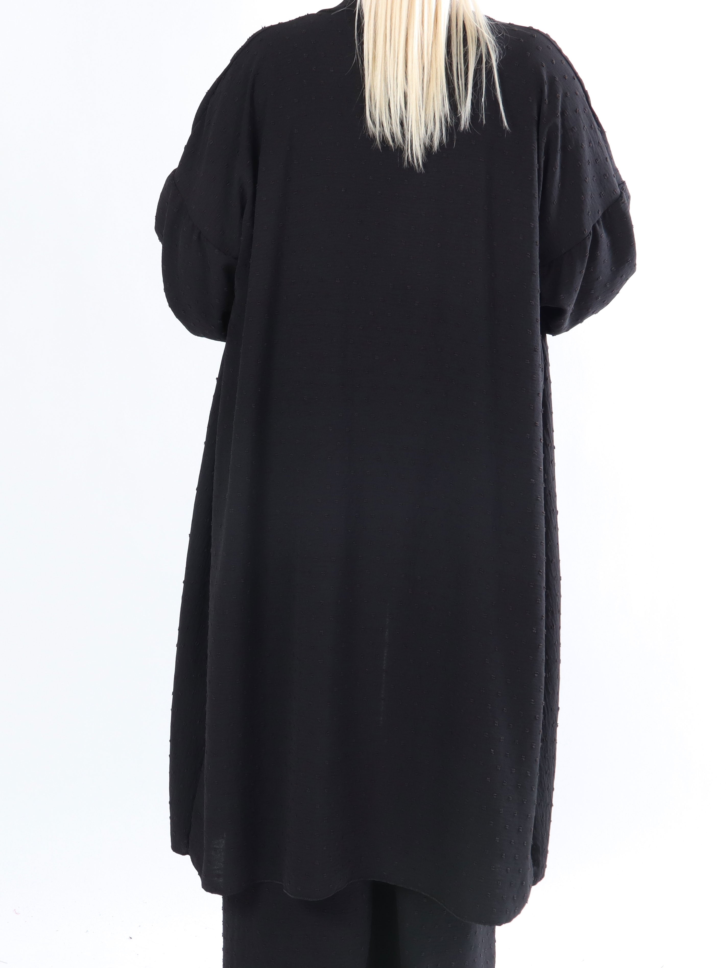 Marbella - Söt ljus kofta med prickigt mönster