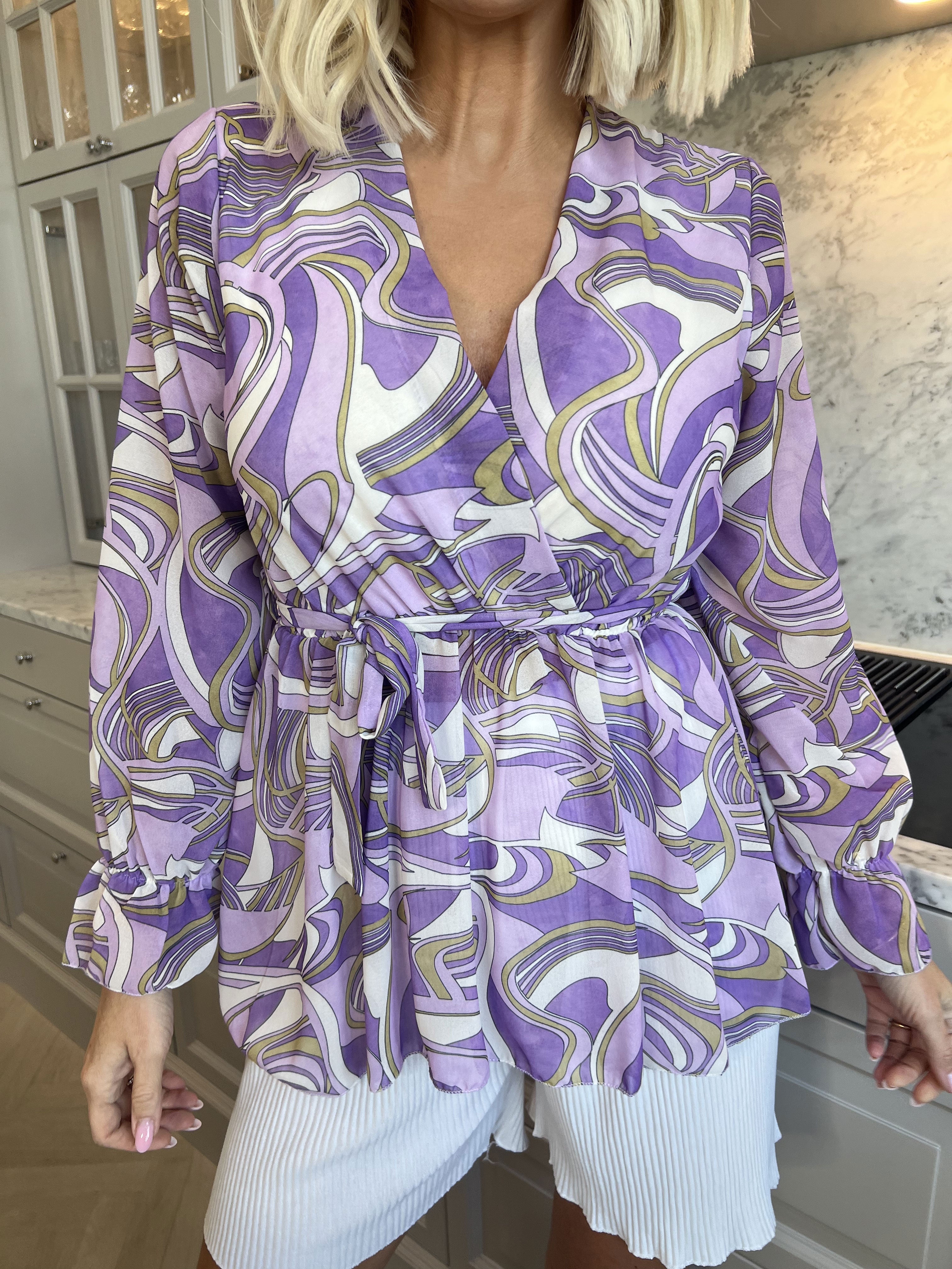 Matti - Söt blus med band - Black