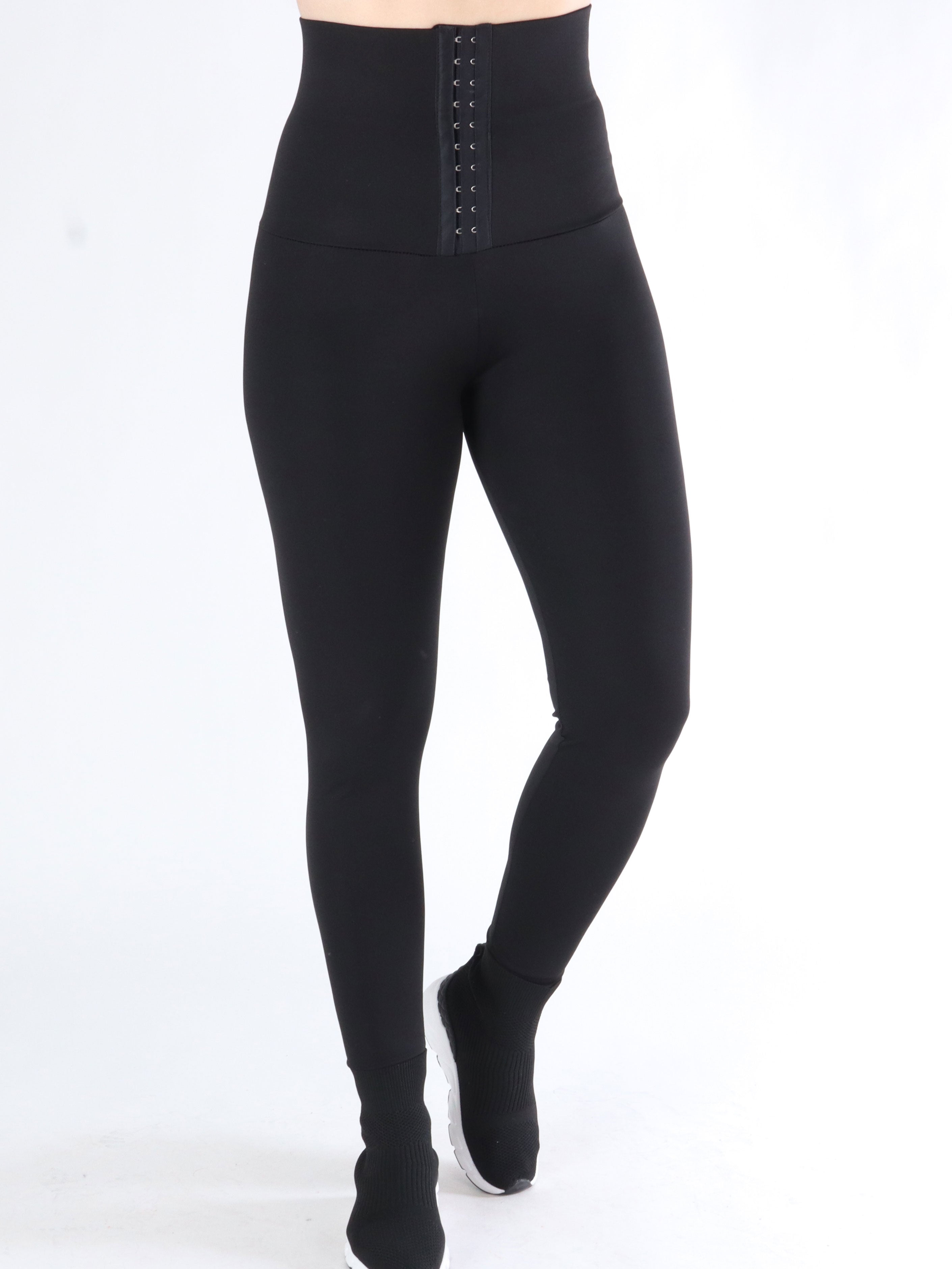 Maxima - Svarta leggings med spännen längs magen