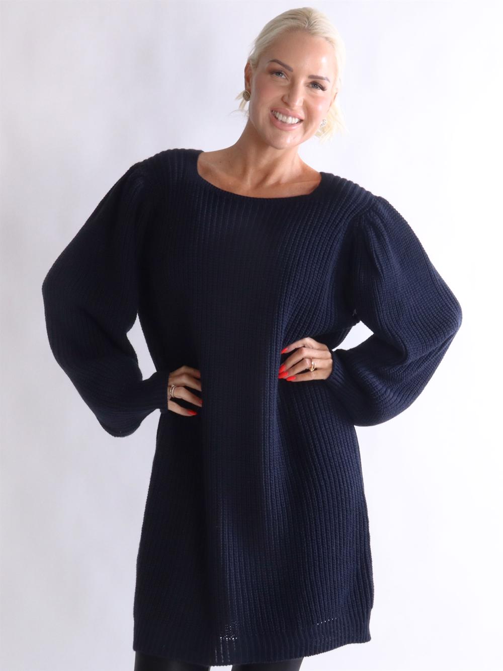 Mayse - Armégrön söt stickad klänning med ballongärmar