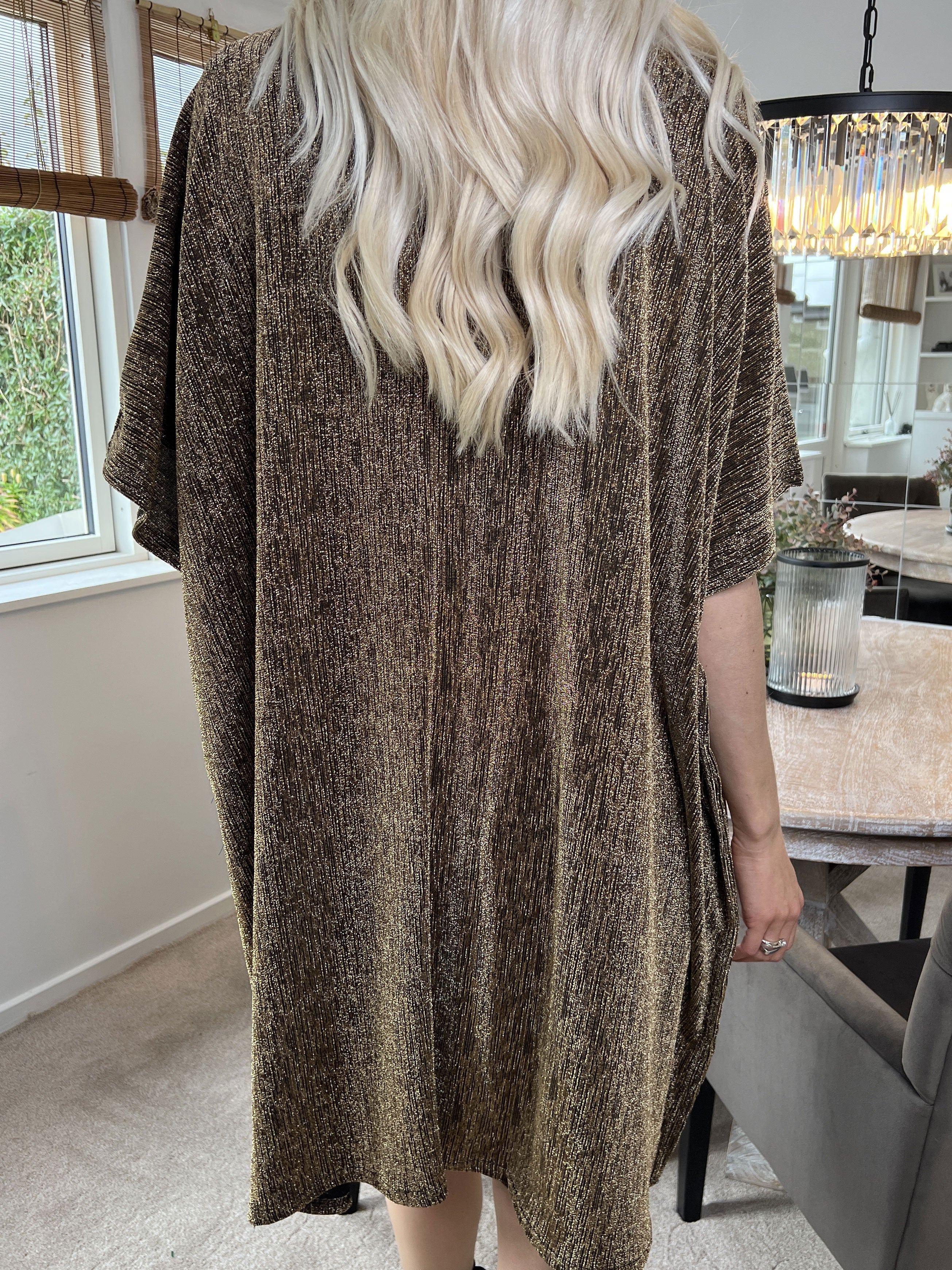 Mayte - Fin glitterklänning med blixtlås