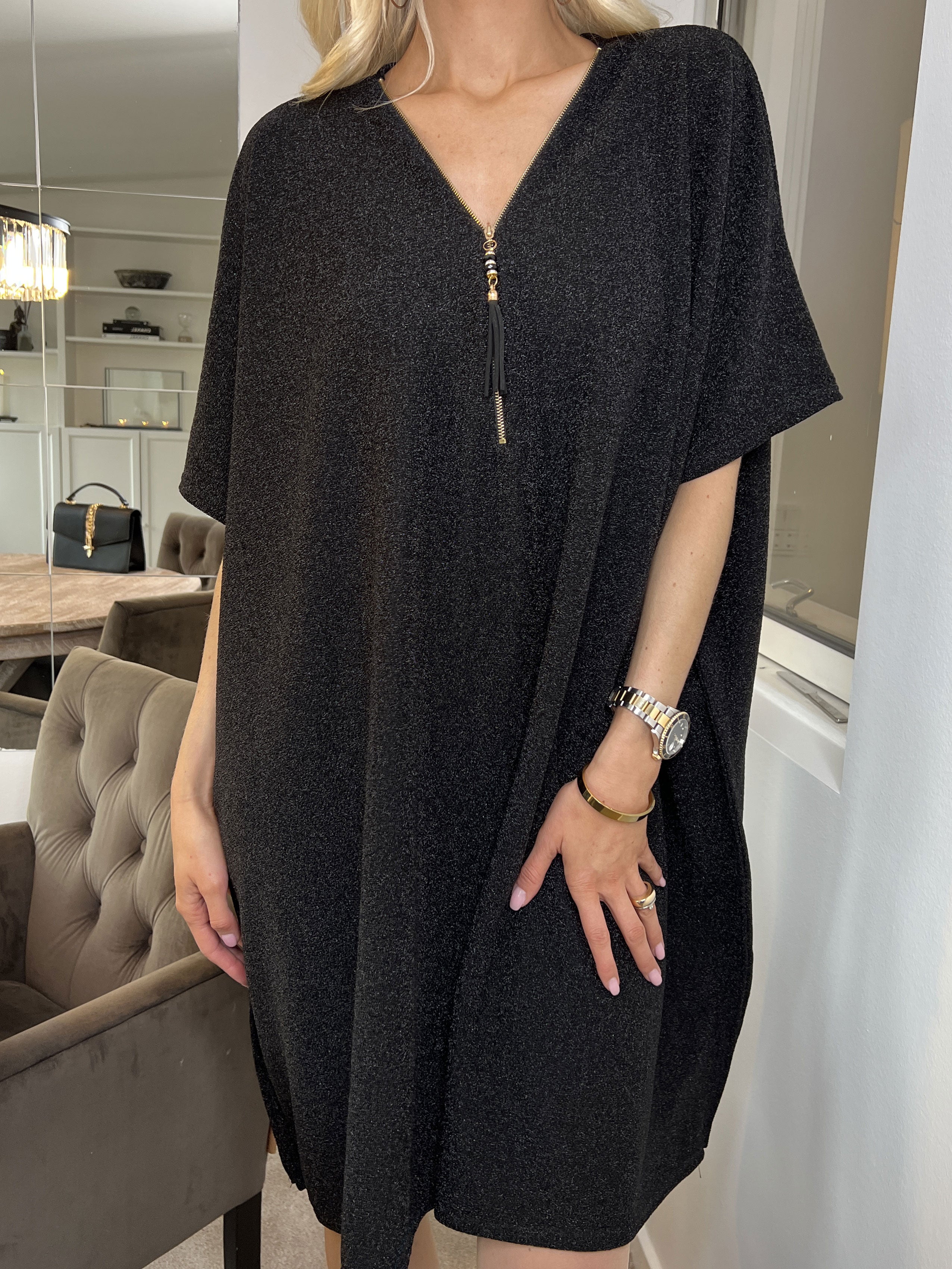 Mayte - Fin glitterklänning med blixtlås