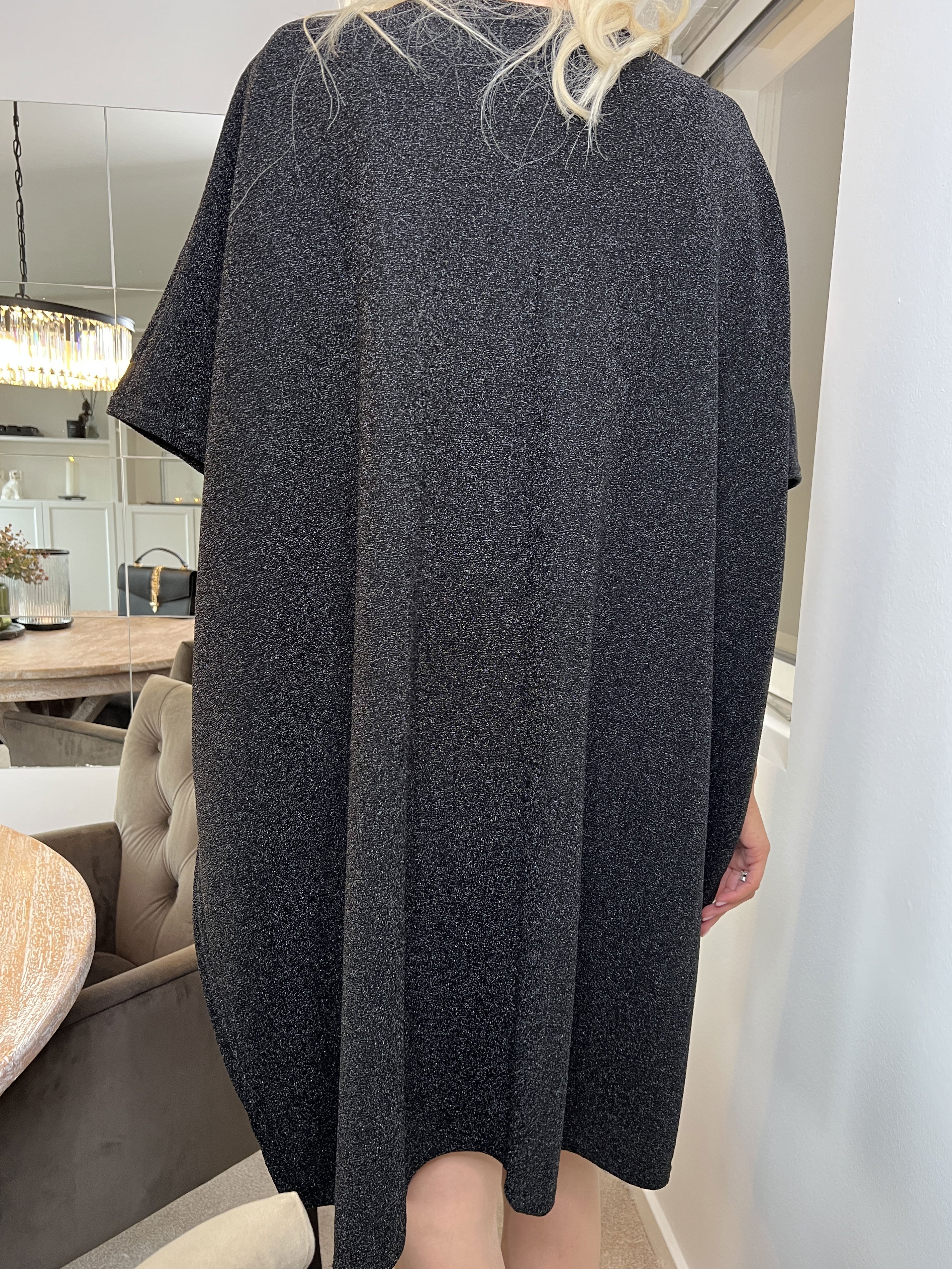 Mayte - Fin glitterklänning med blixtlås