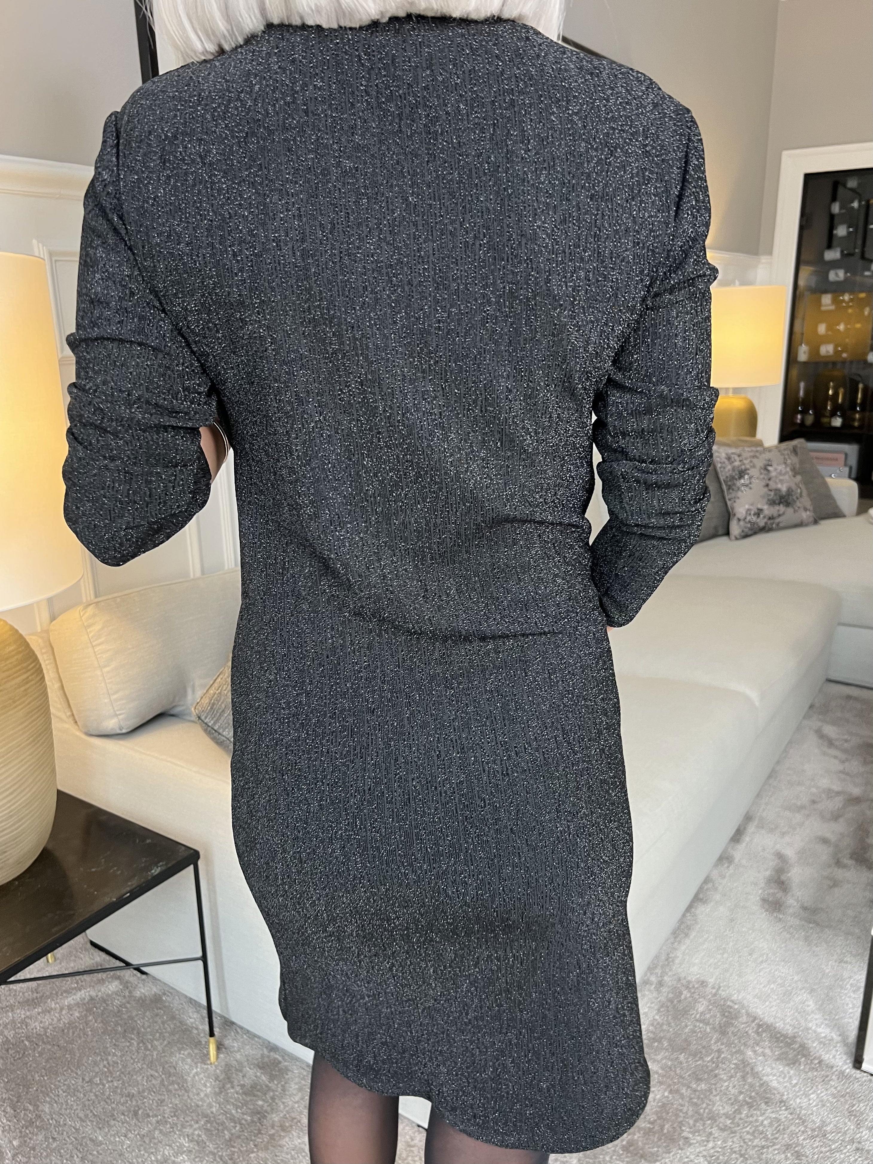 Mercedes - Vacker mica-klänning med omlott