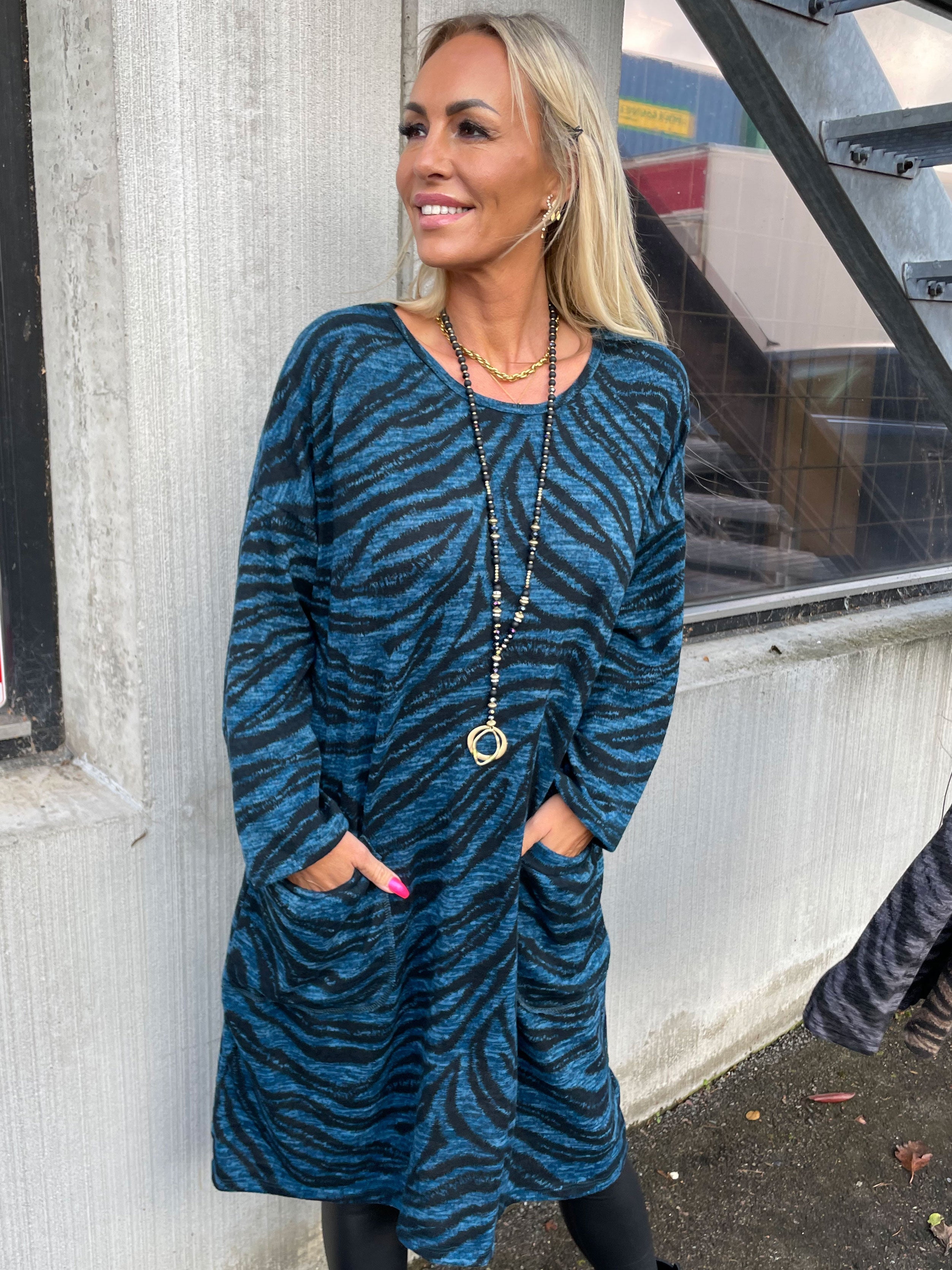 Merina - Klänning med fickor