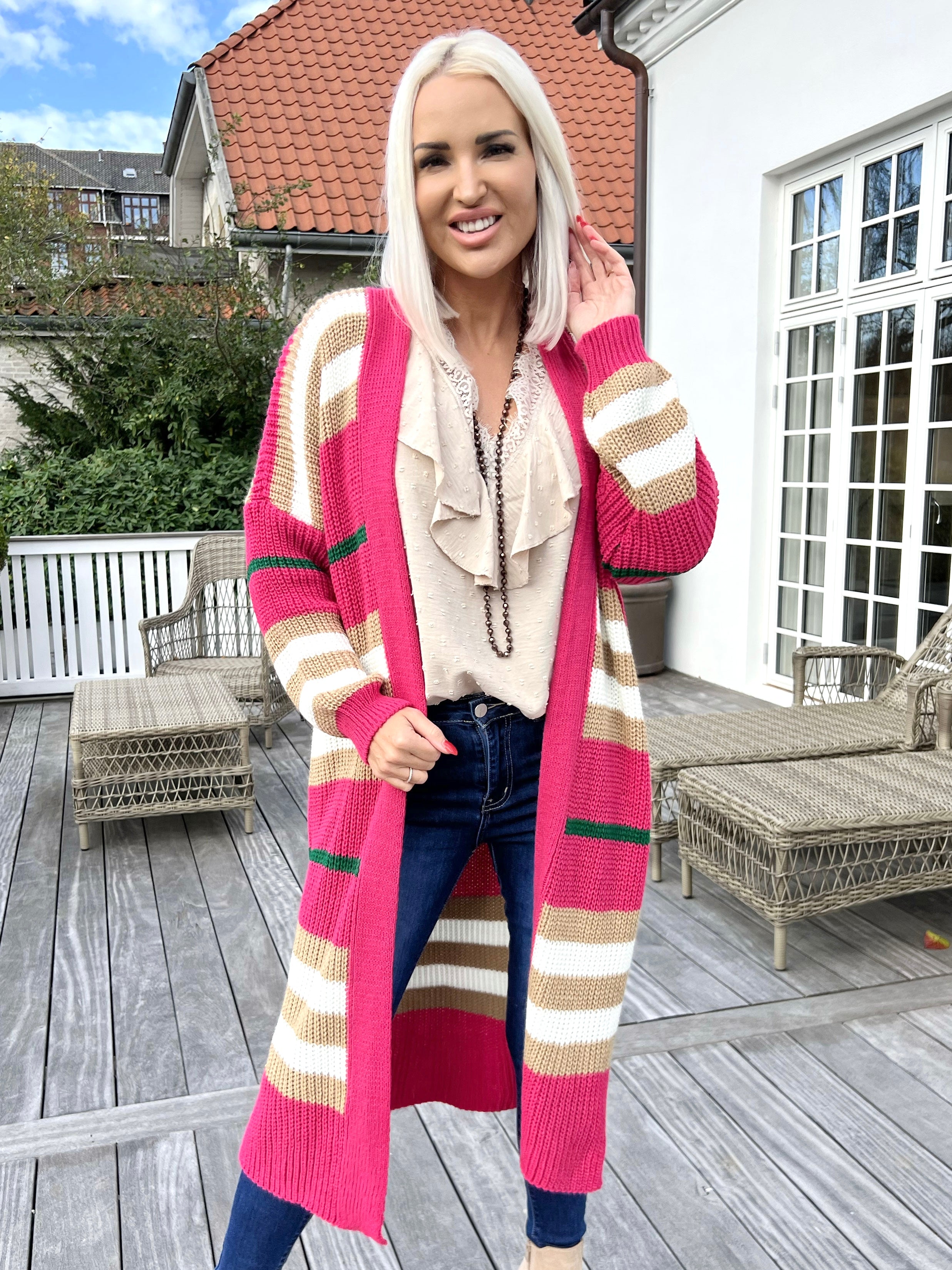 Mikla - Lång randig plus size kofta i stickad