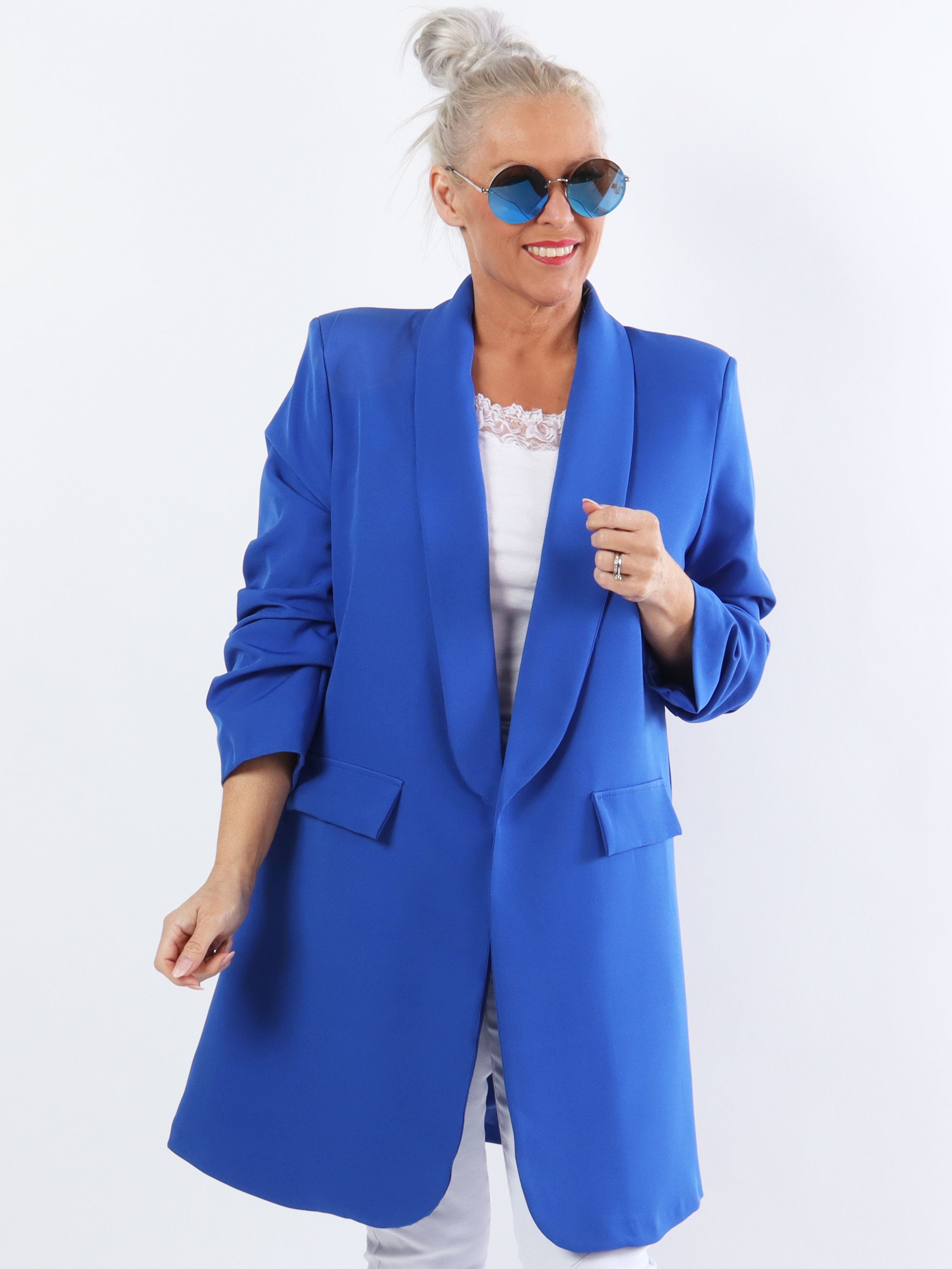 Mila Long - Snygg blazer med veck på ärmen