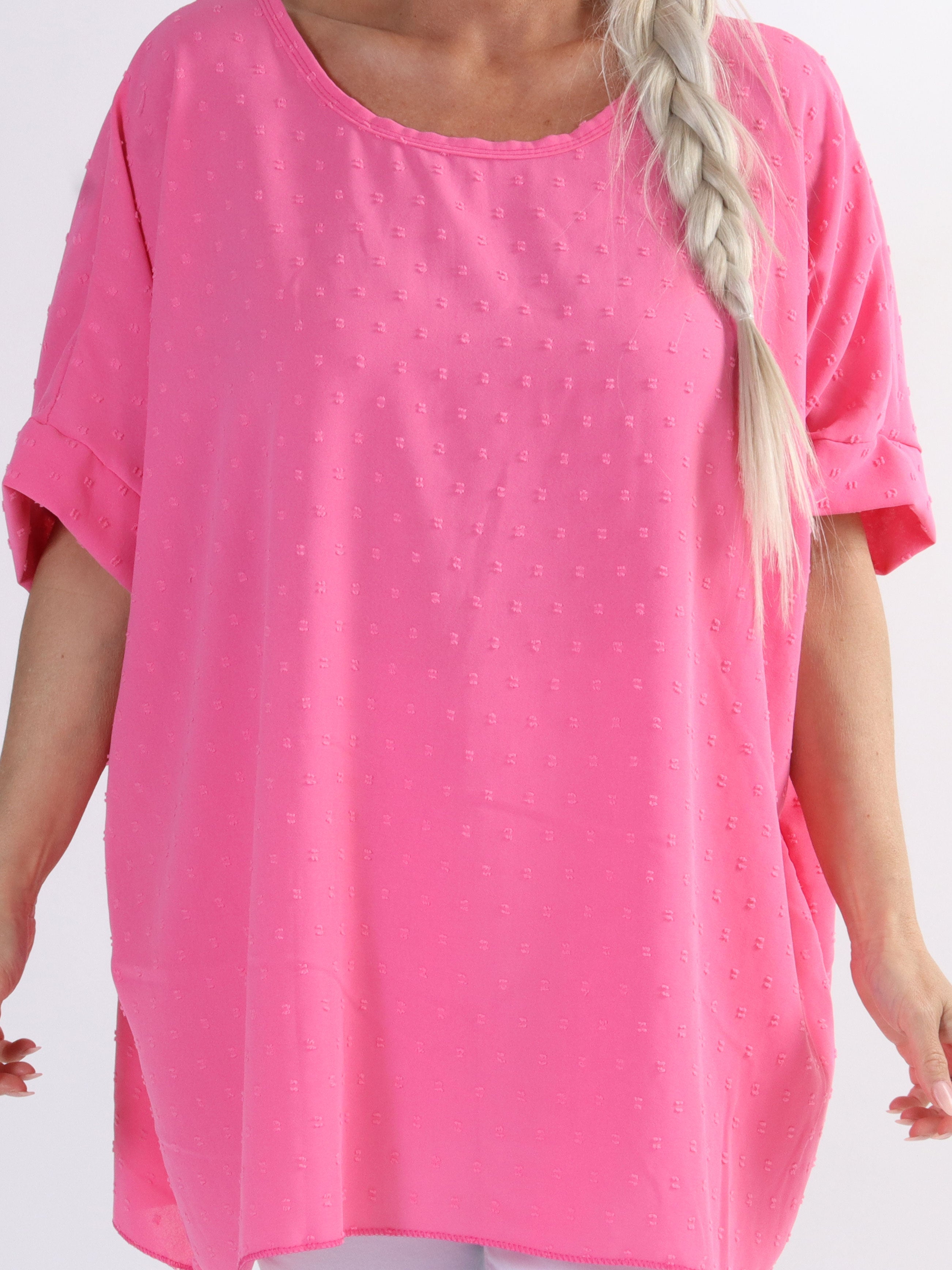 Mileah - Söt plus size blus med prickiga detaljer