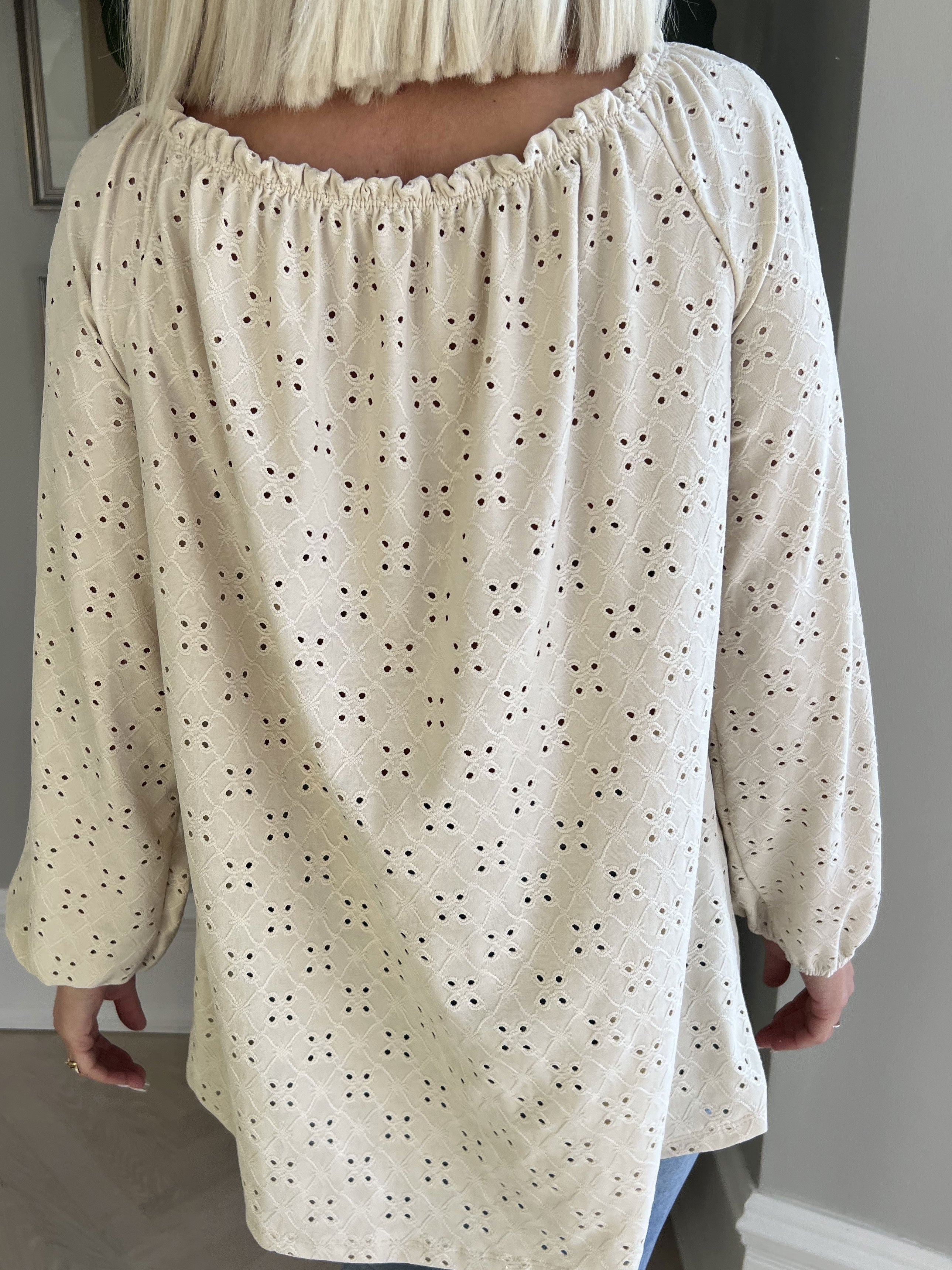 Mimi - Söt mjuk tunika med broderier