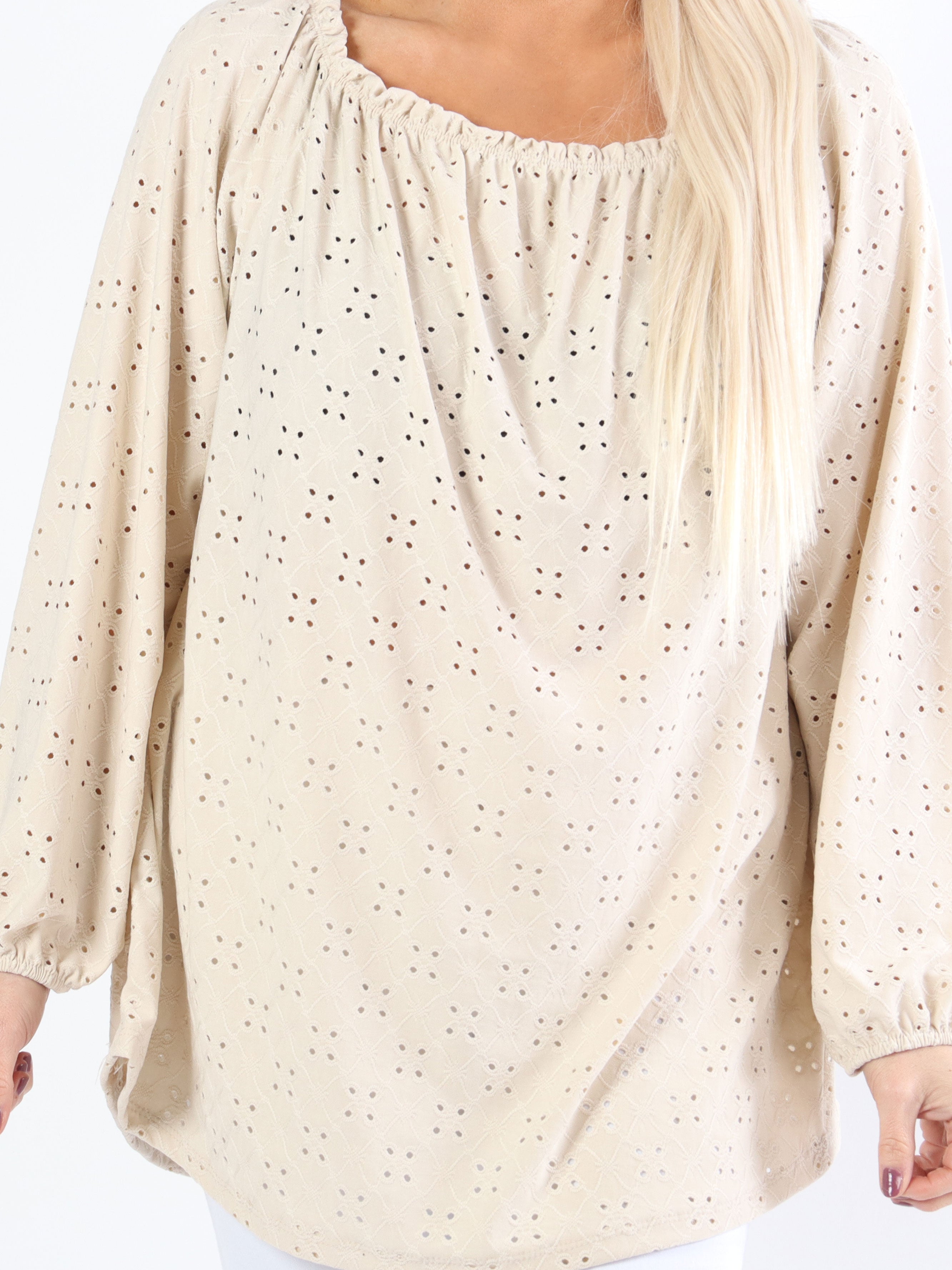 Mimi - Söt mjuk plus size tunika med broderier