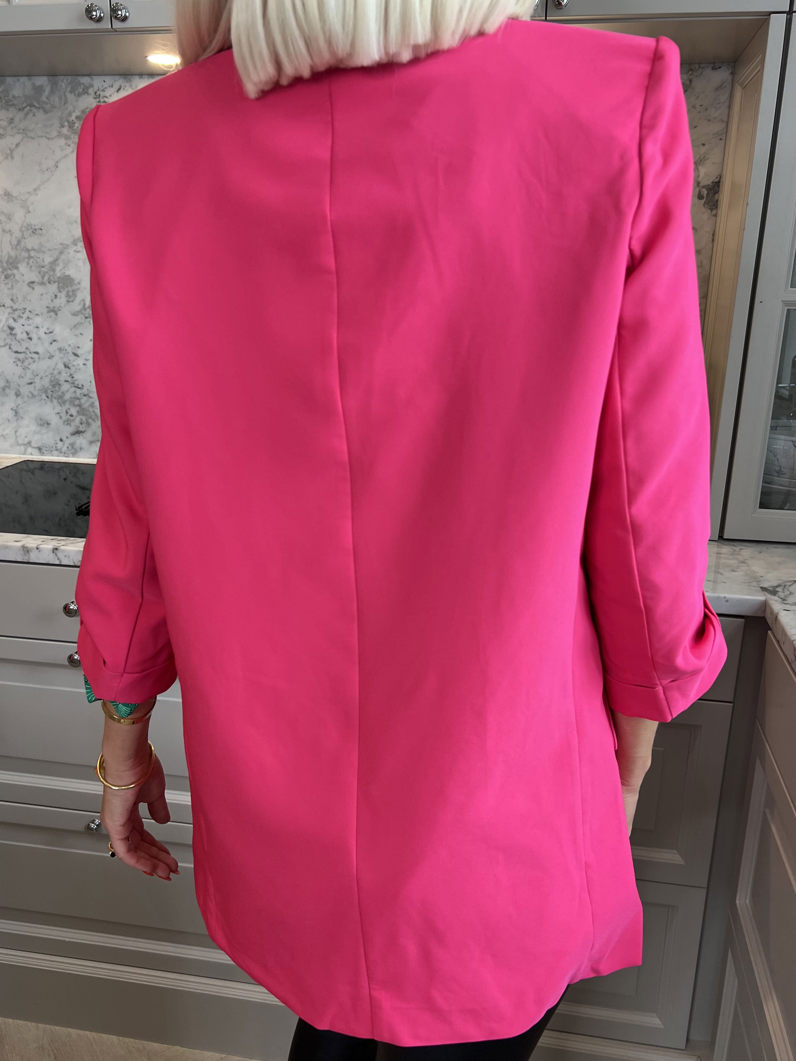 Mindy - Enfärgad blazer med 3/4 ärmar - Black