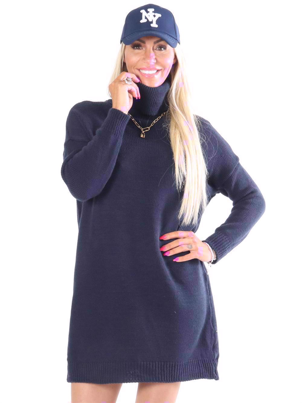 Miranda - Stickad klänning med polokrage