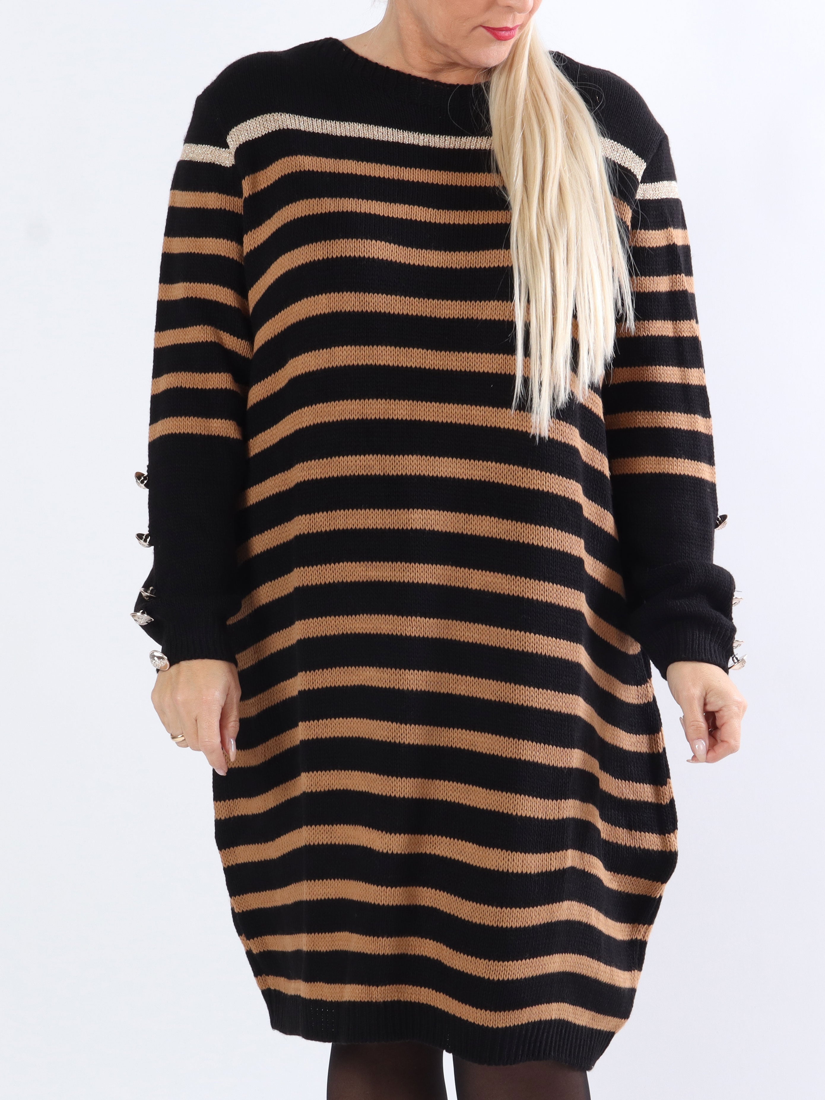 Mirindi - Plus size stickad klänning med ränder och knappar - Grey