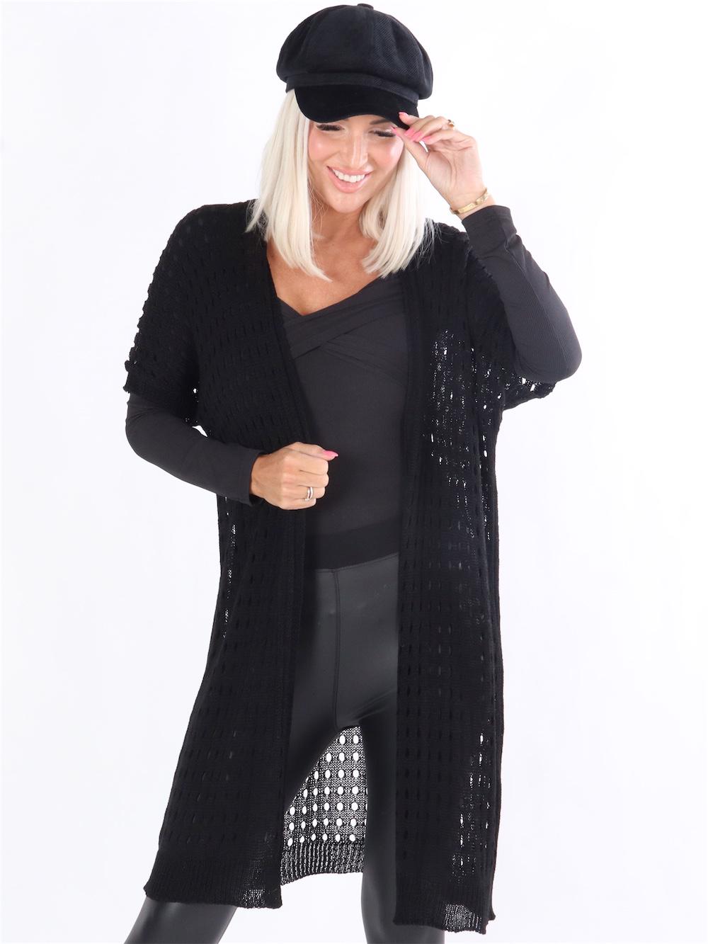 Moni - Armégrön stickad kofta med perforerat mönster och korta ärmar