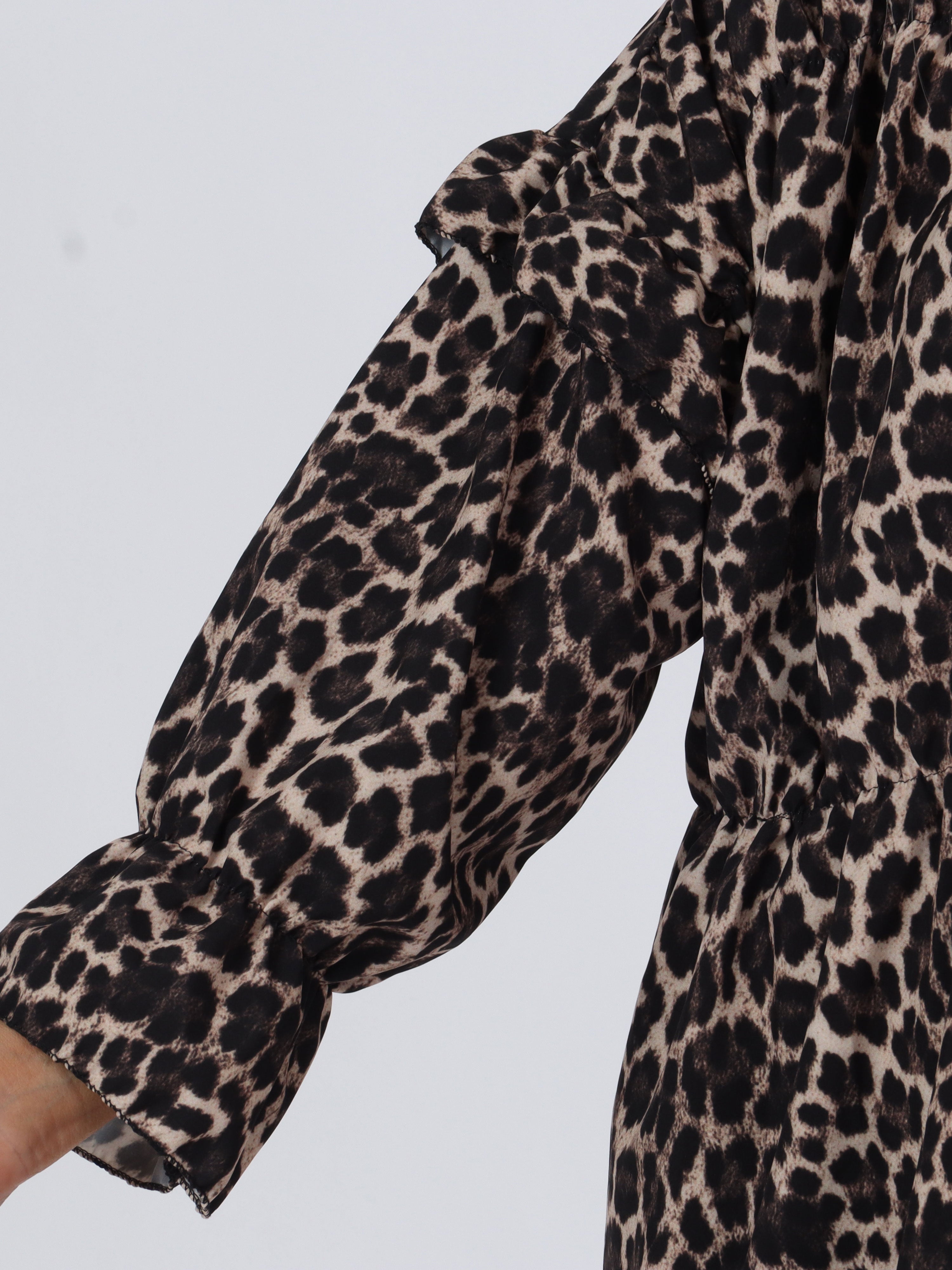 Monica Animal - Tunikaklänning i plus size med djurmönster och volanger